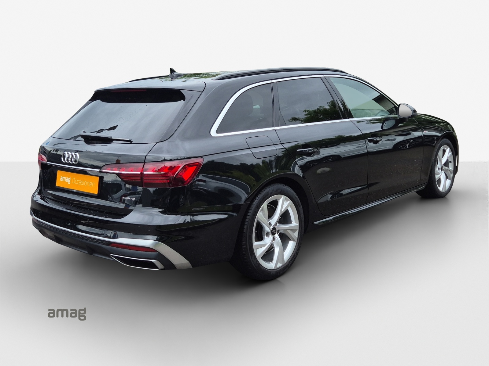 AUDI A4 Avant 40 TFSI S line S-tronic quattro-image-4