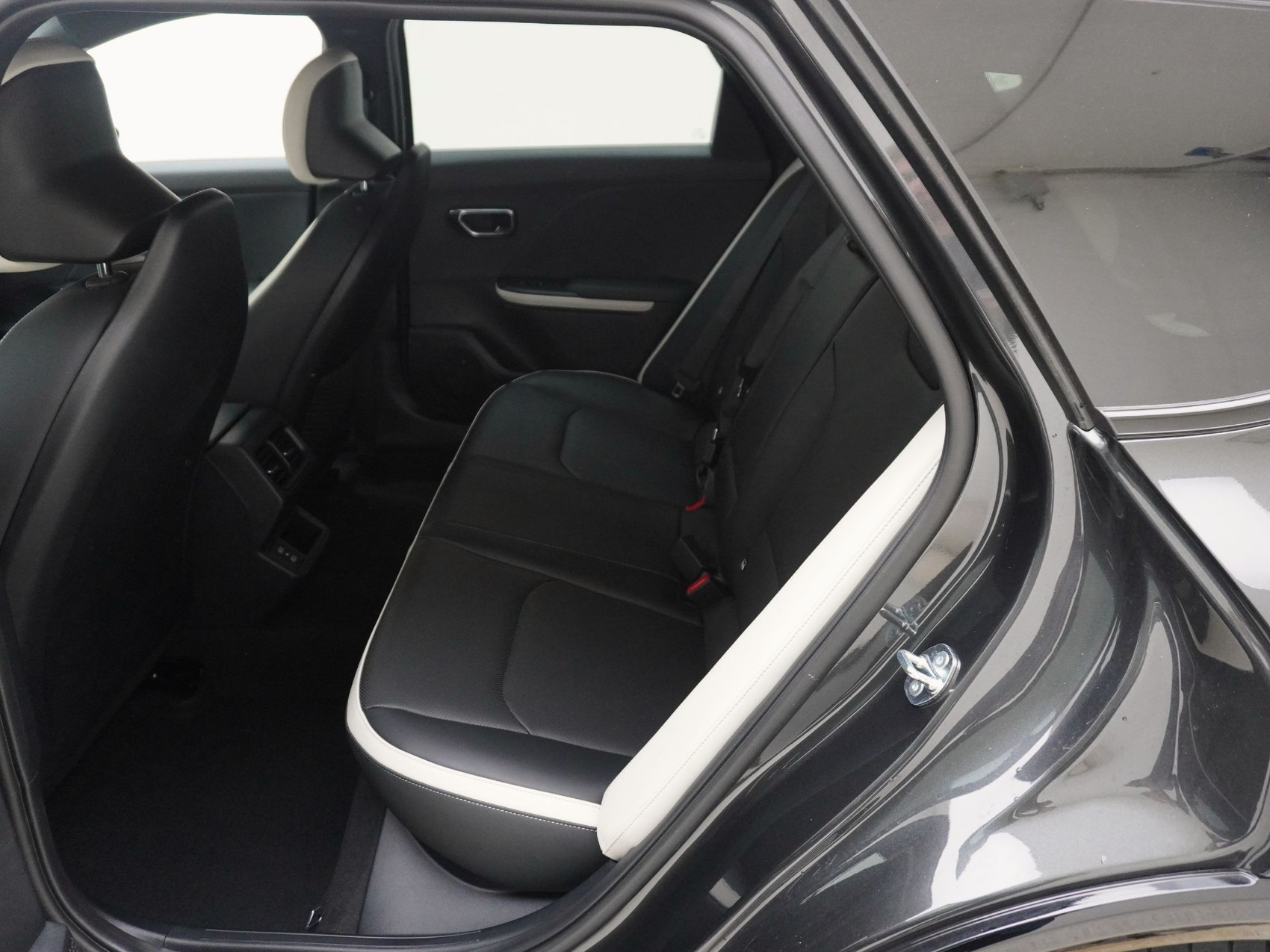 KIA K4 SW 1.6 T-GDi GT-Line-image-12