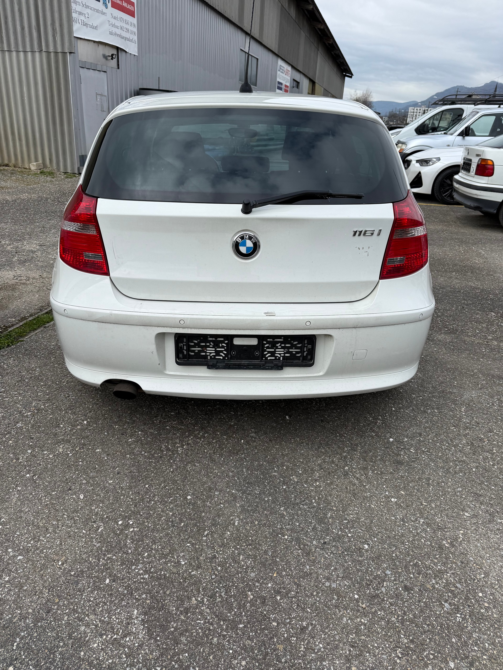 BMW 116i-image-4
