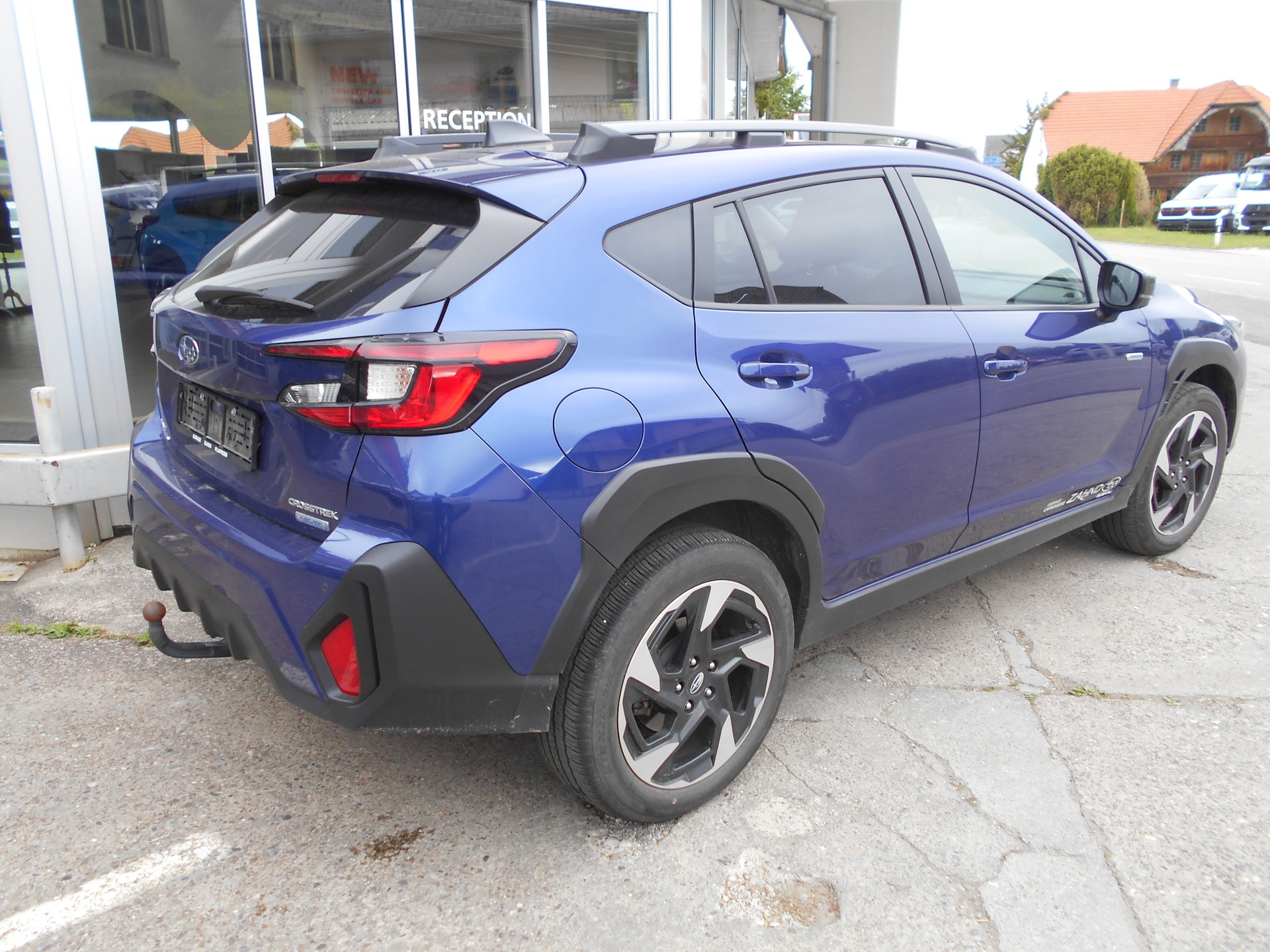 SUBARU Crosstrek 2.0 e-Boxer Swiss Plus AWD Lineartronic-image-3