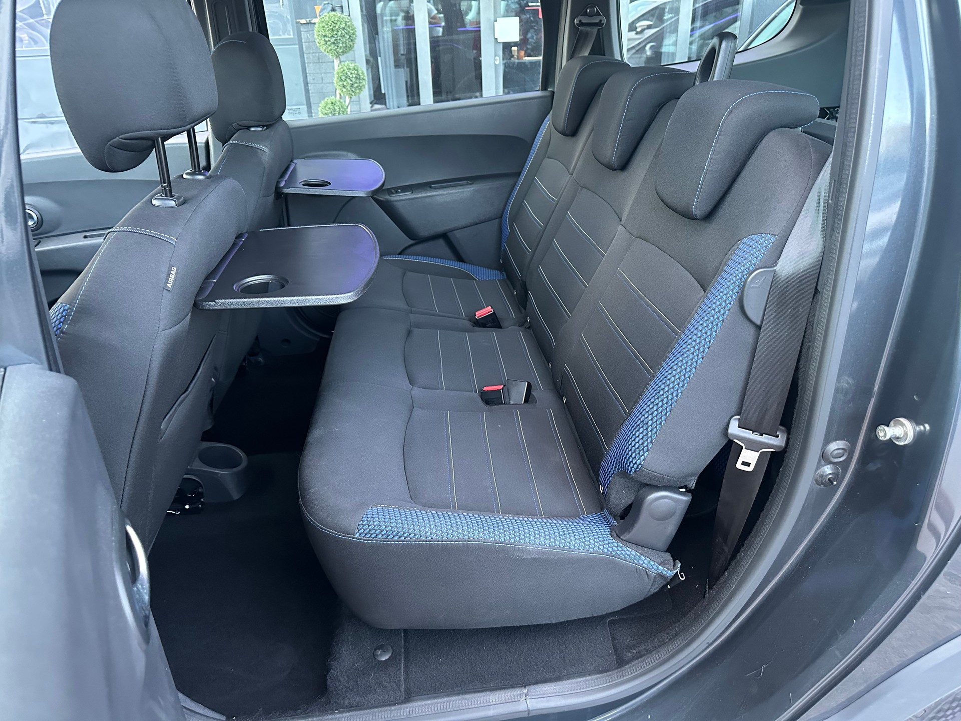 DACIA Lodgy 1.5dCi Stepway 7PL-image-20