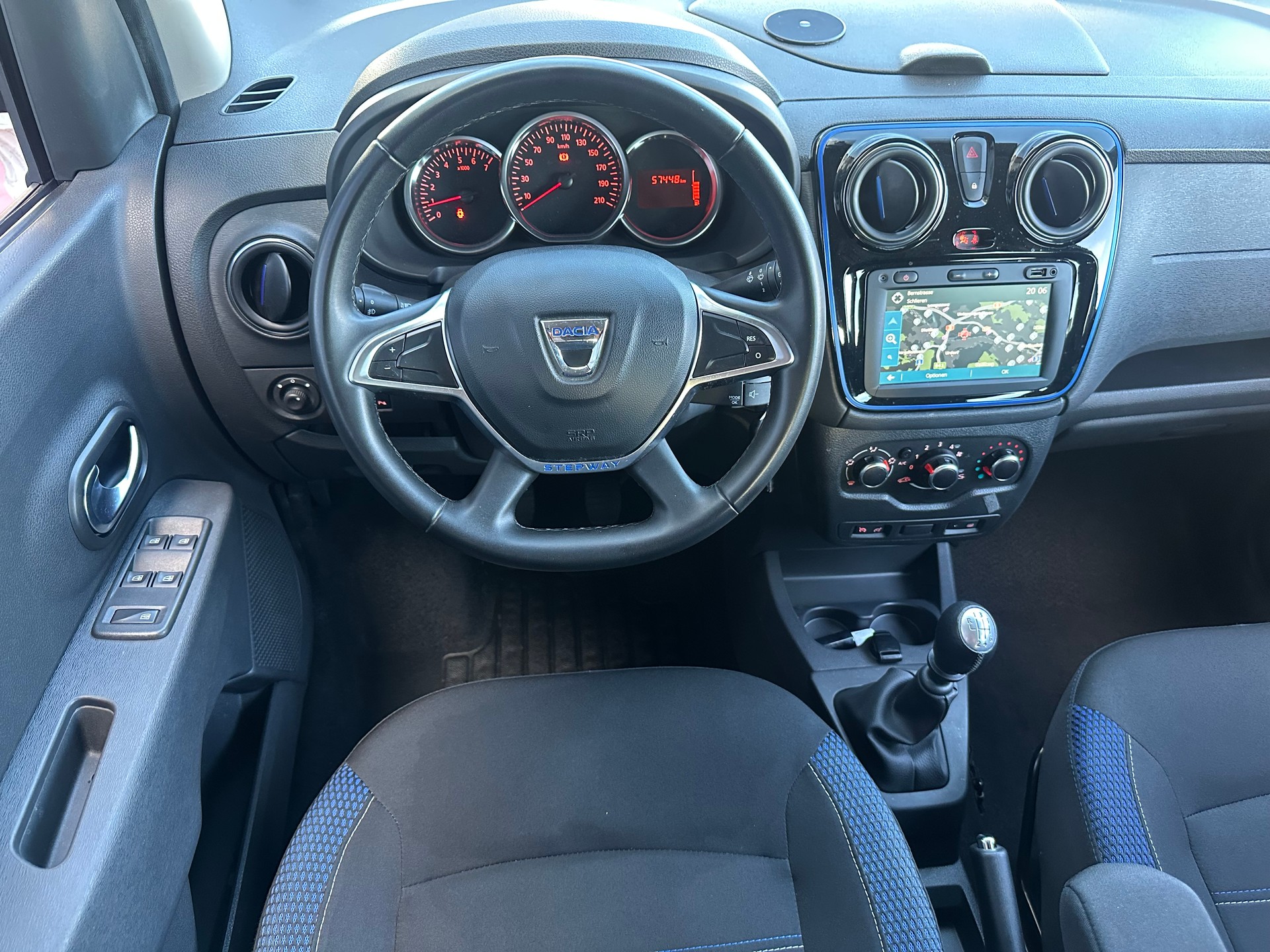 DACIA Lodgy 1.5dCi Stepway 7PL-image-16