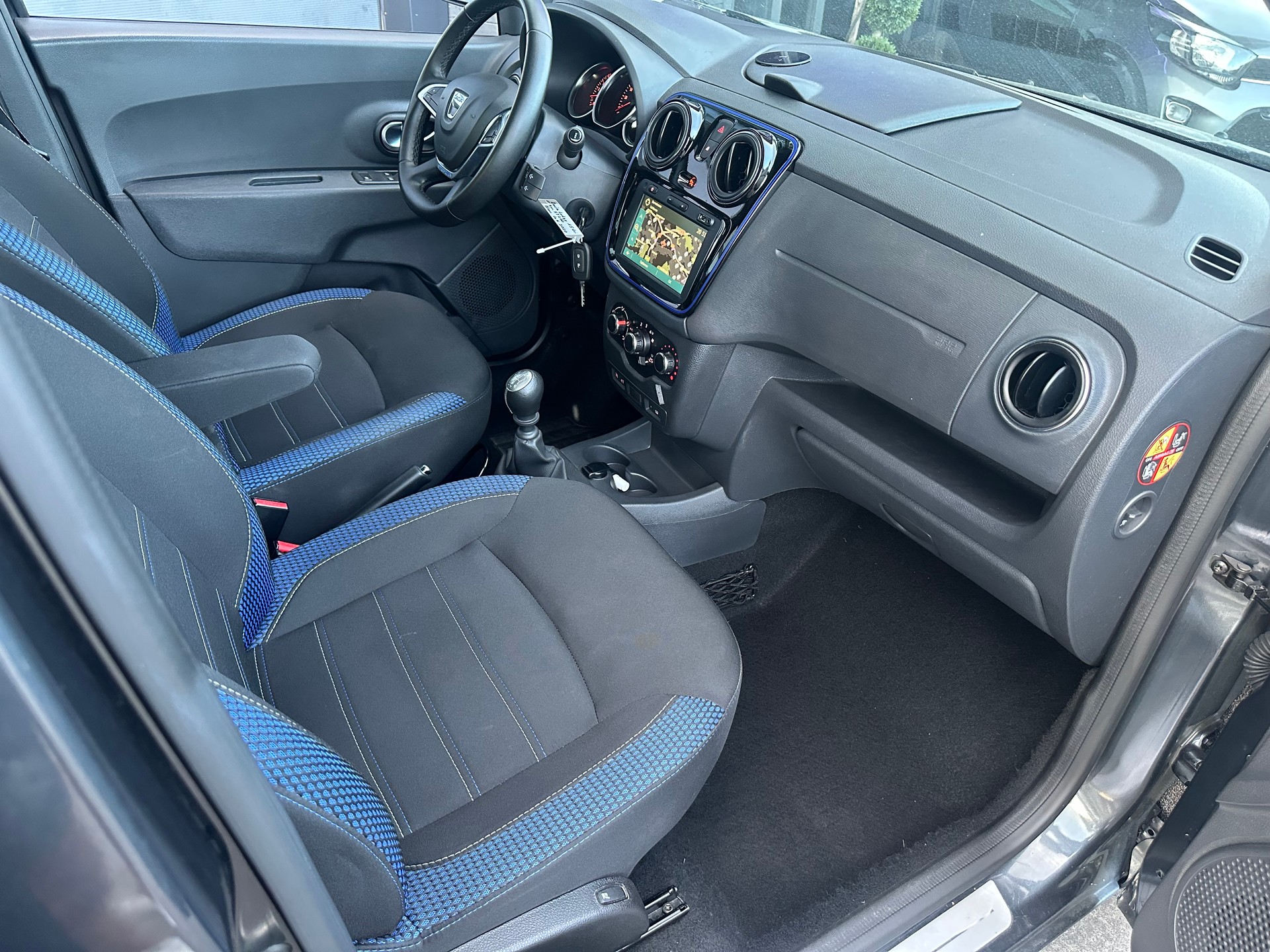 DACIA Lodgy 1.5dCi Stepway 7PL-image-11
