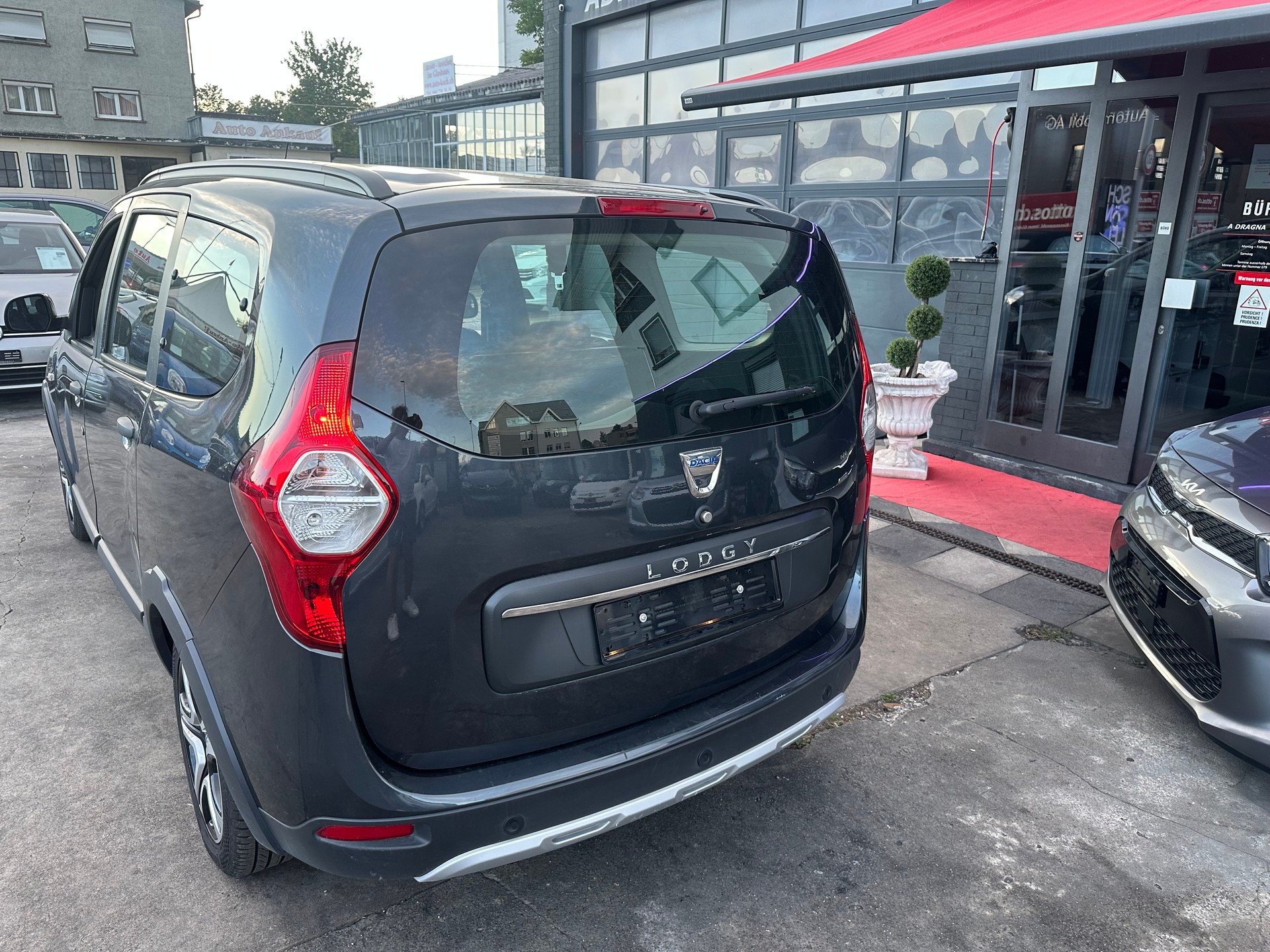 DACIA Lodgy 1.5dCi Stepway 7PL-image-4