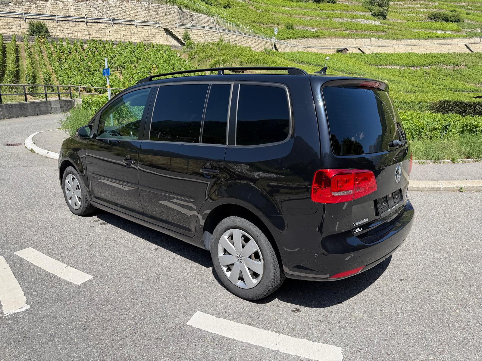 VW Touran 2.0 TDI Comfortline DSG-image-3