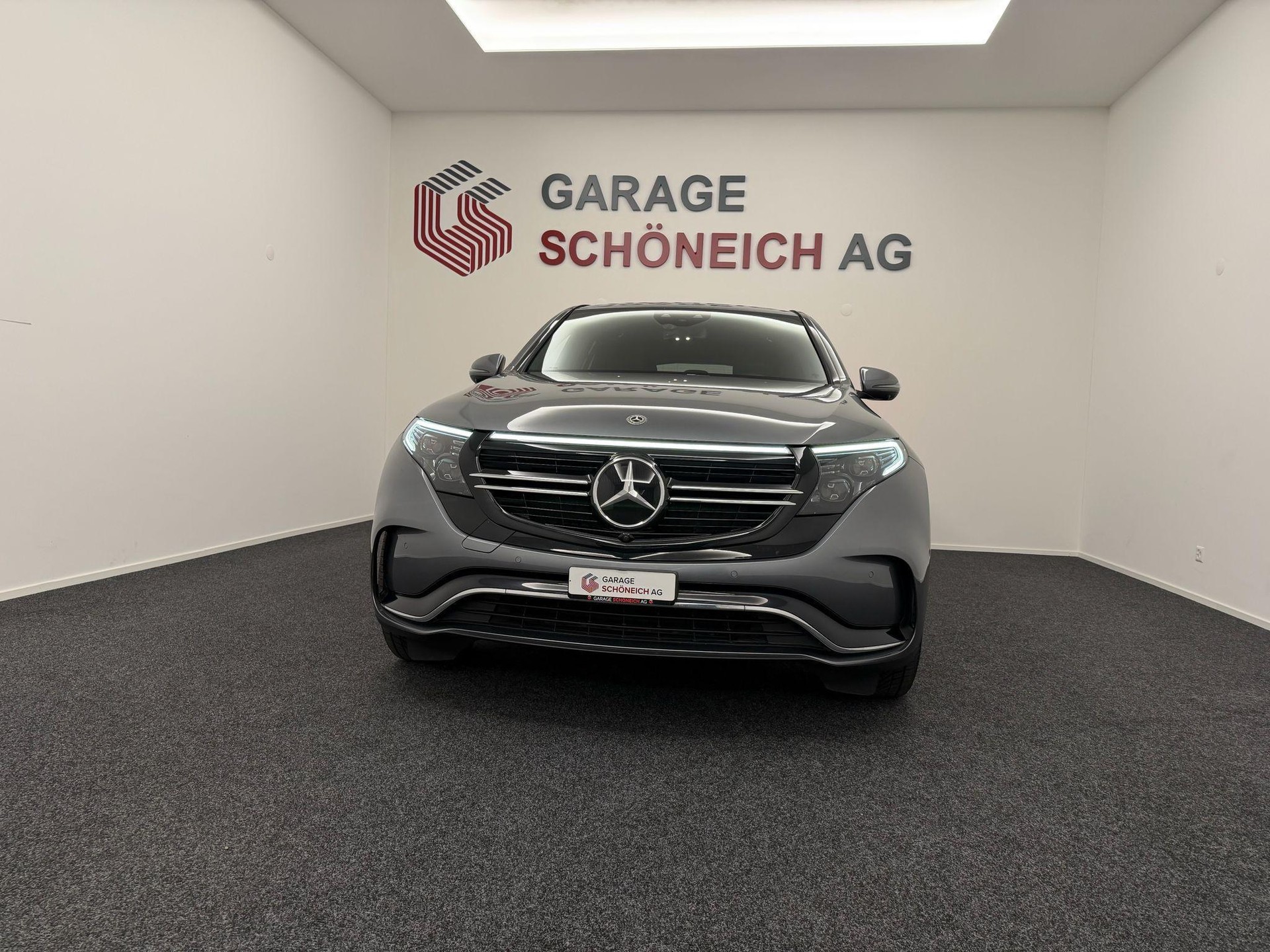 MERCEDES-BENZ EQC 400 AMG Line 4matic-image-1