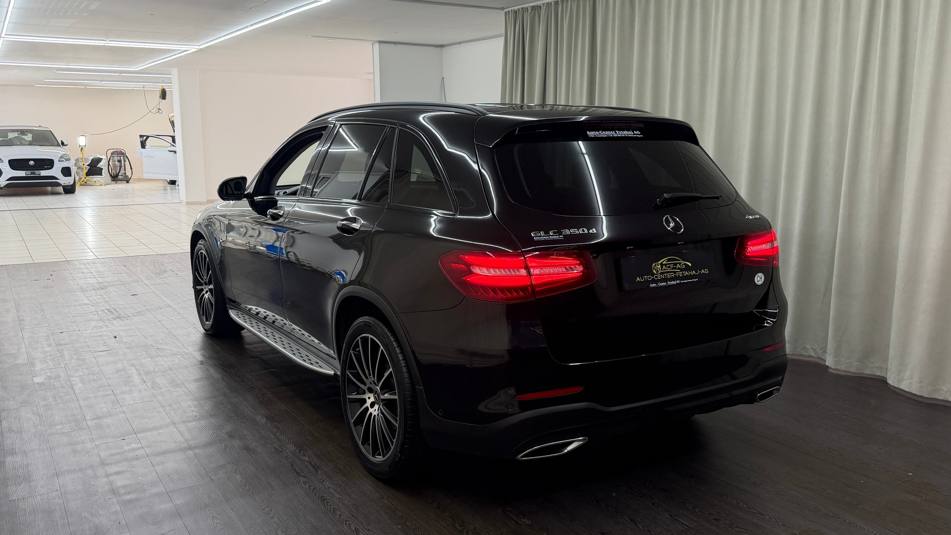 MERCEDES-BENZ GLC 350 d AMG Line 4Matic 9G-Tronic-image-5