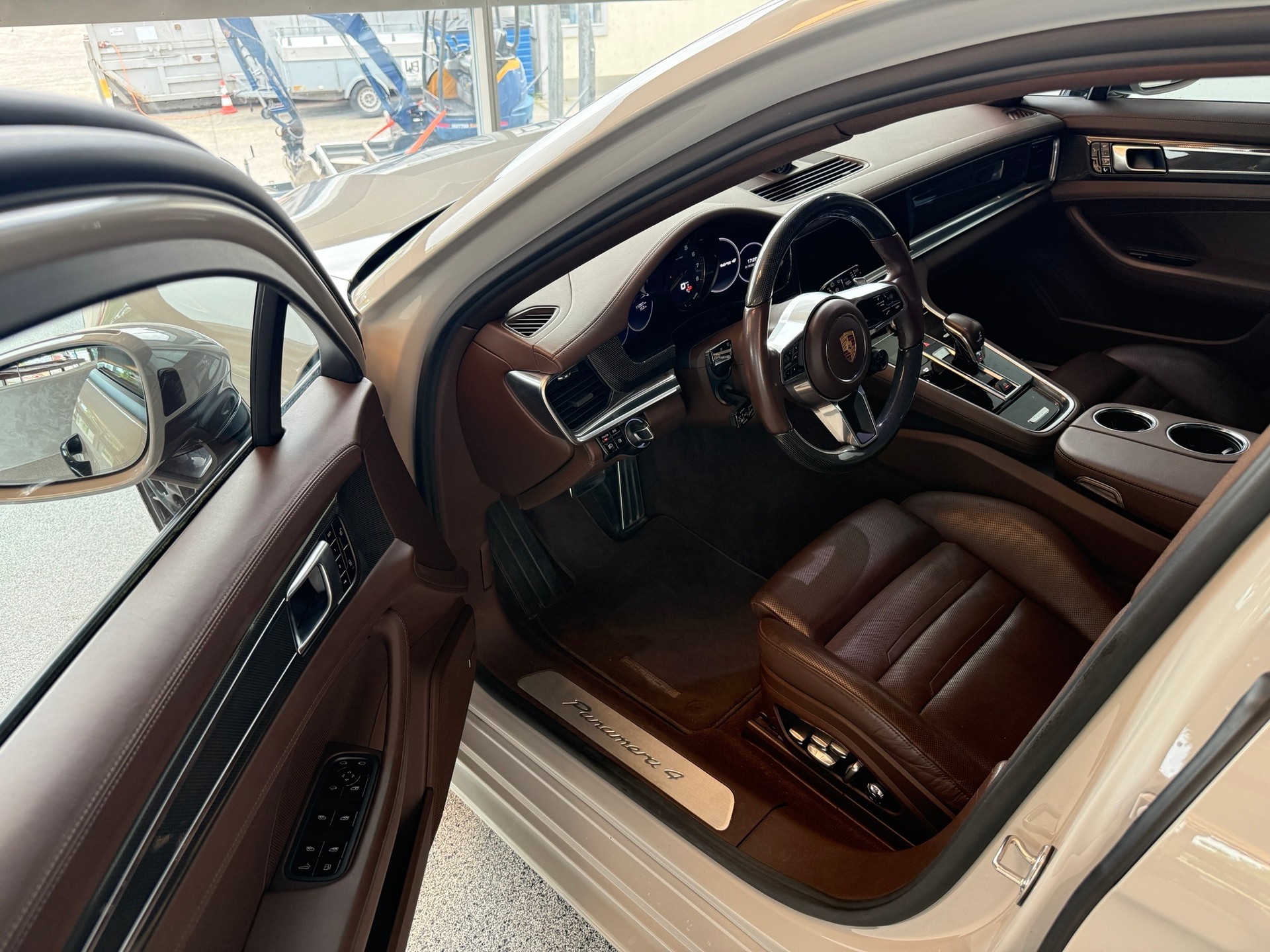 PORSCHE Panamera 4 E-Hybrid Sport Turismo PDK-image-6