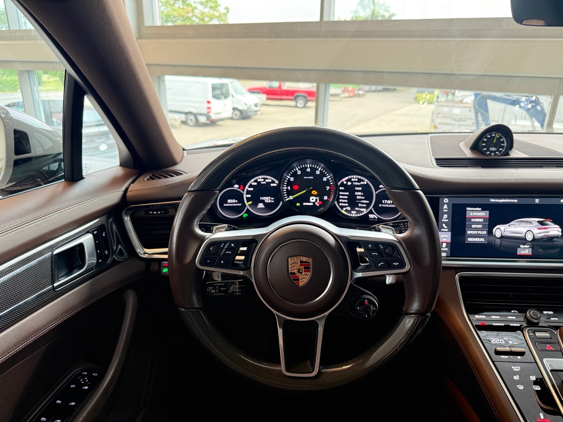 PORSCHE Panamera 4 E-Hybrid Sport Turismo PDK-image-14