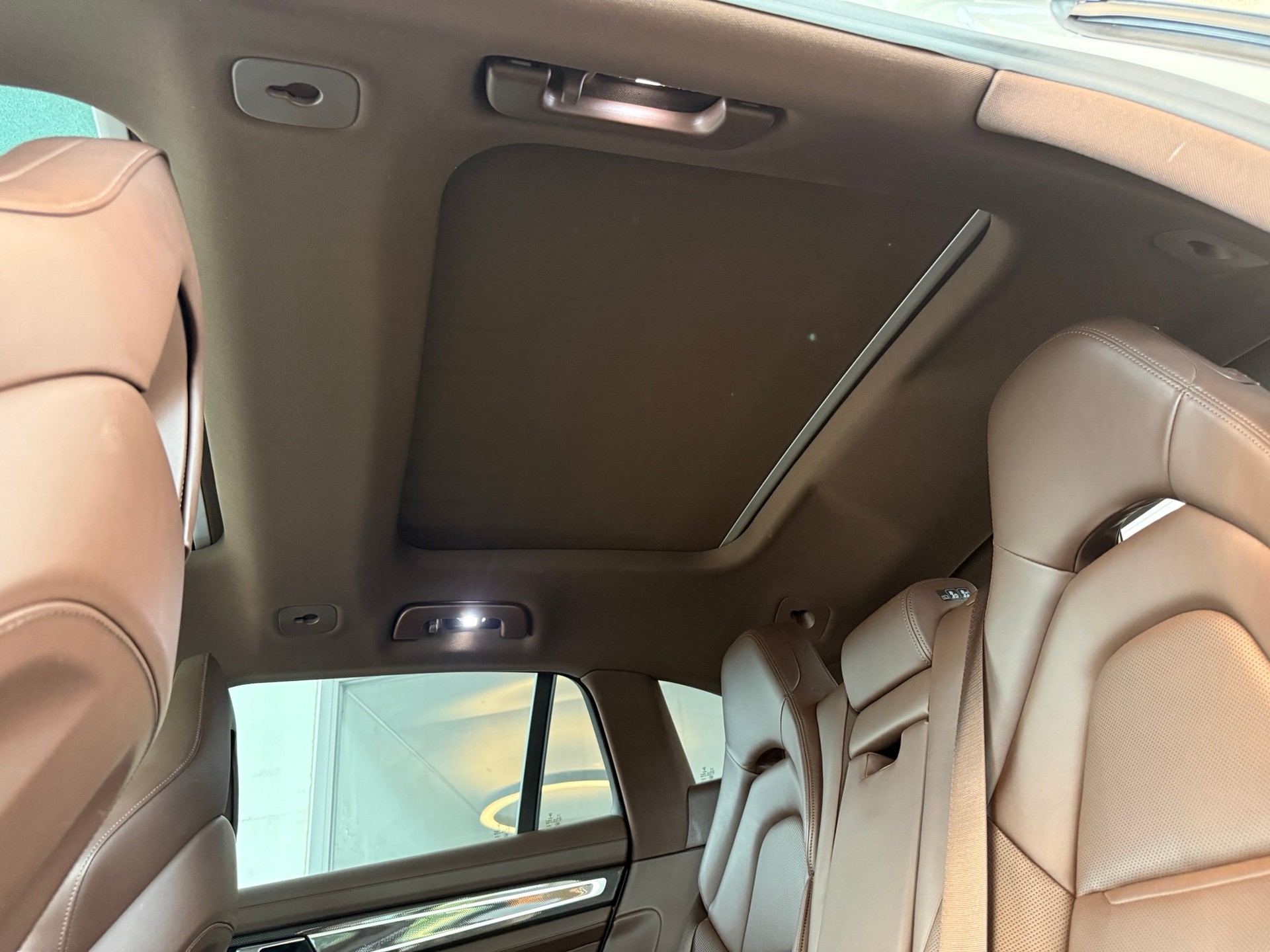 PORSCHE Panamera 4 E-Hybrid Sport Turismo PDK-image-20