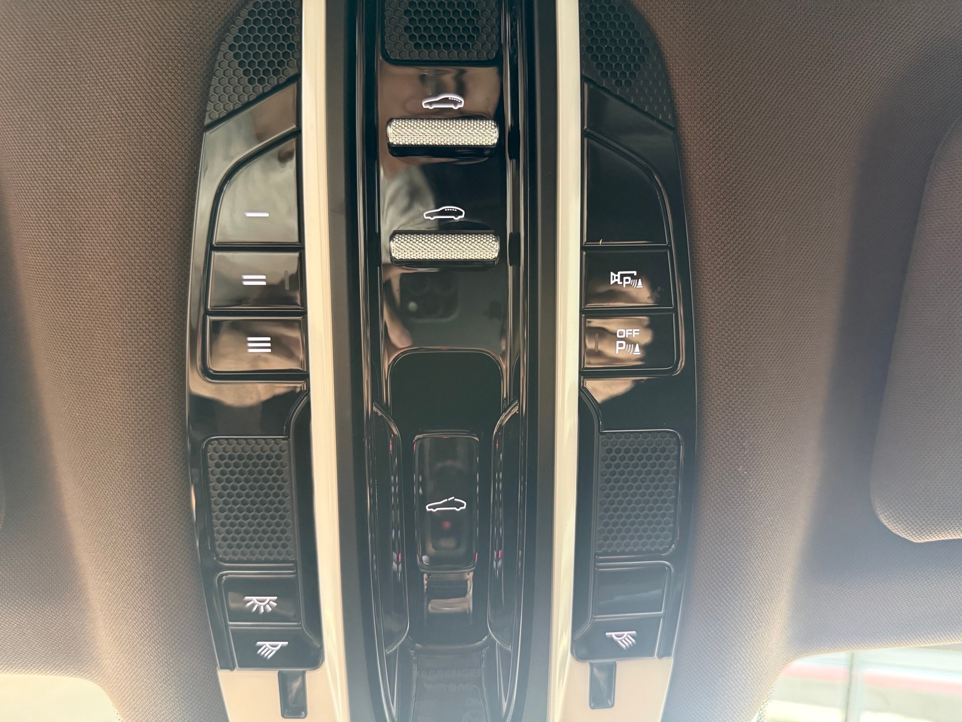 PORSCHE Panamera 4 E-Hybrid Sport Turismo PDK-image-23