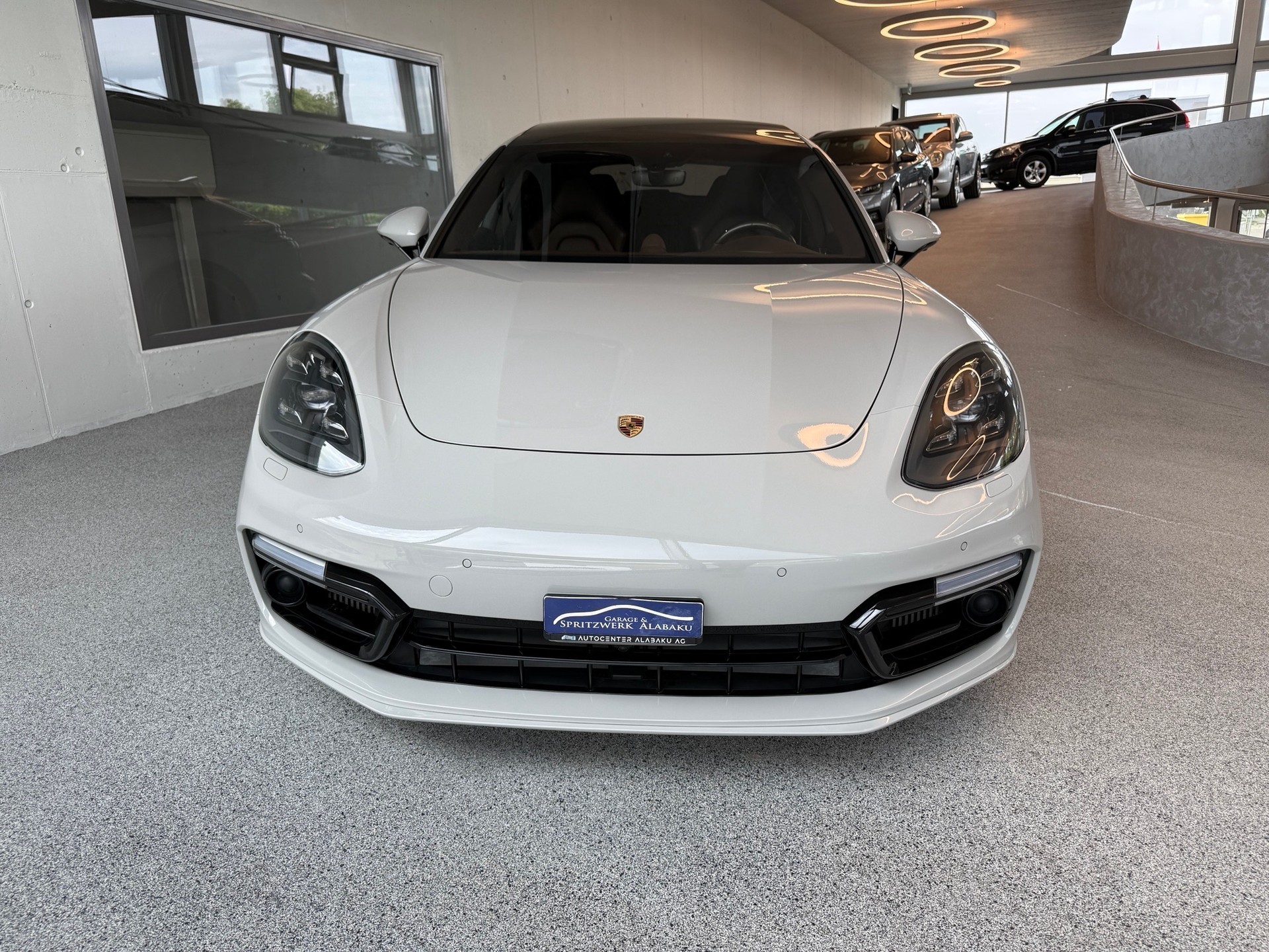 PORSCHE Panamera 4 E-Hybrid Sport Turismo PDK-image-1