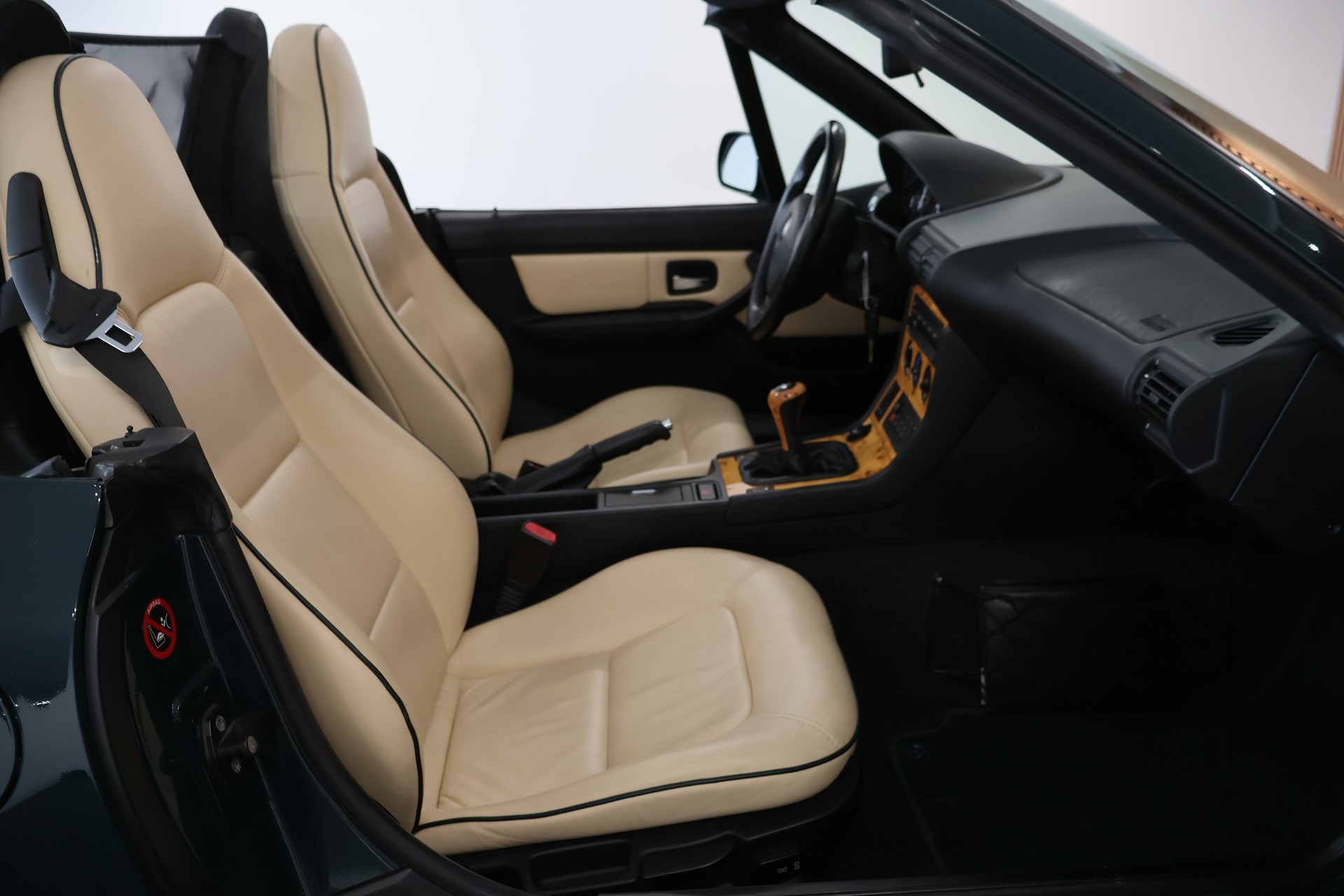 BMW Z3 2.8i Roadster-image-15