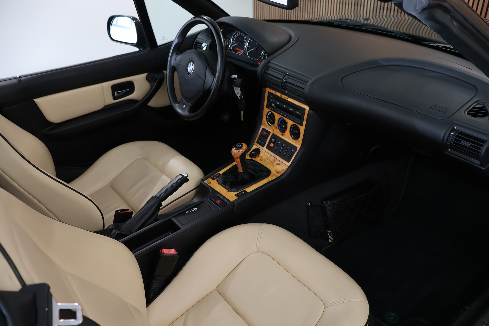 BMW Z3 2.8i Roadster-image-16