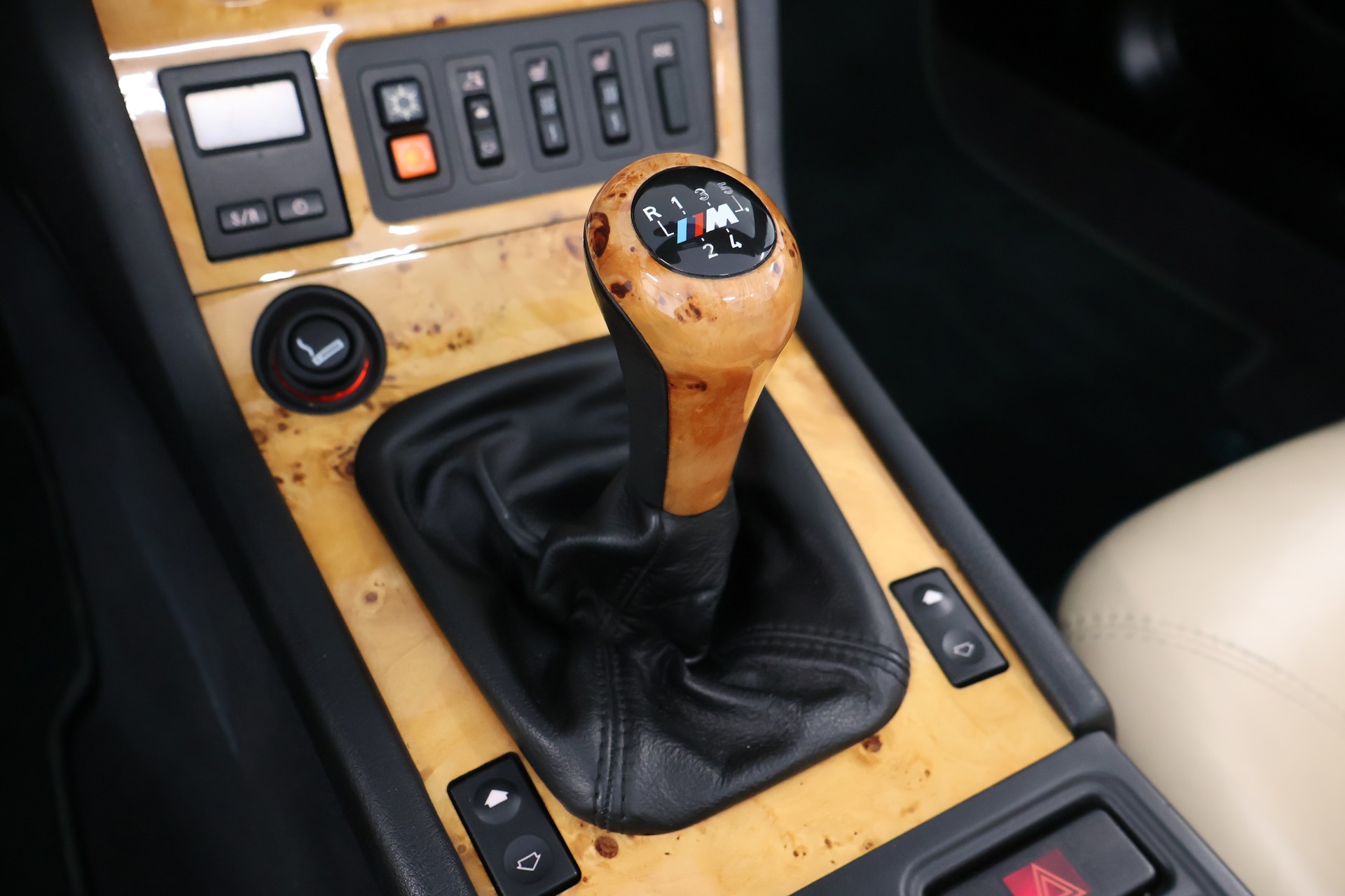 BMW Z3 2.8i Roadster-image-21