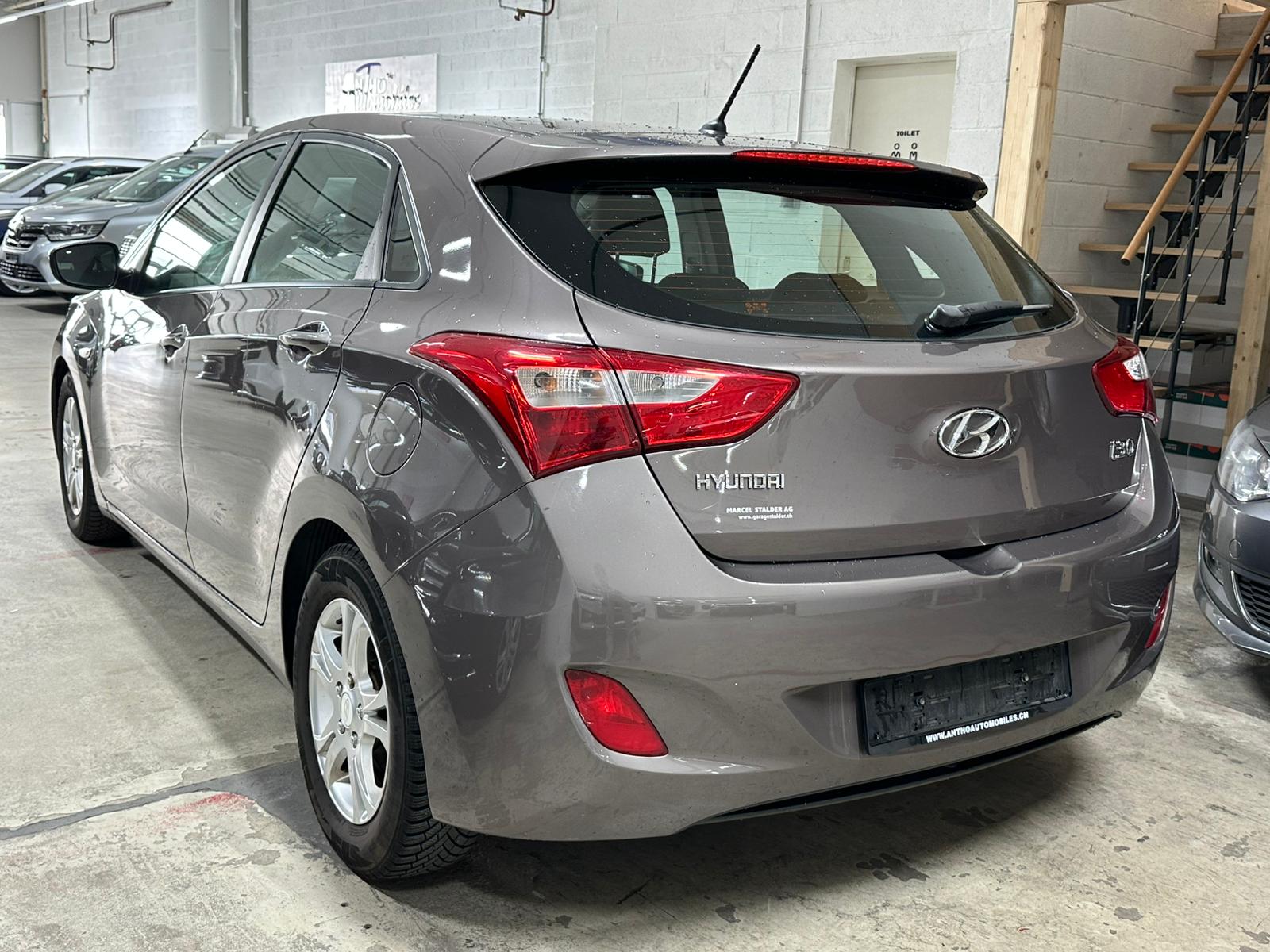 HYUNDAI i30 1.4 Comfort-image-3