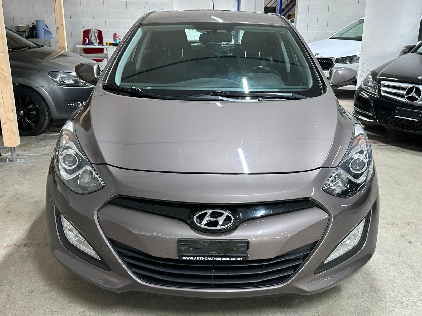 HYUNDAI i30 1.4 Comfort-image-1