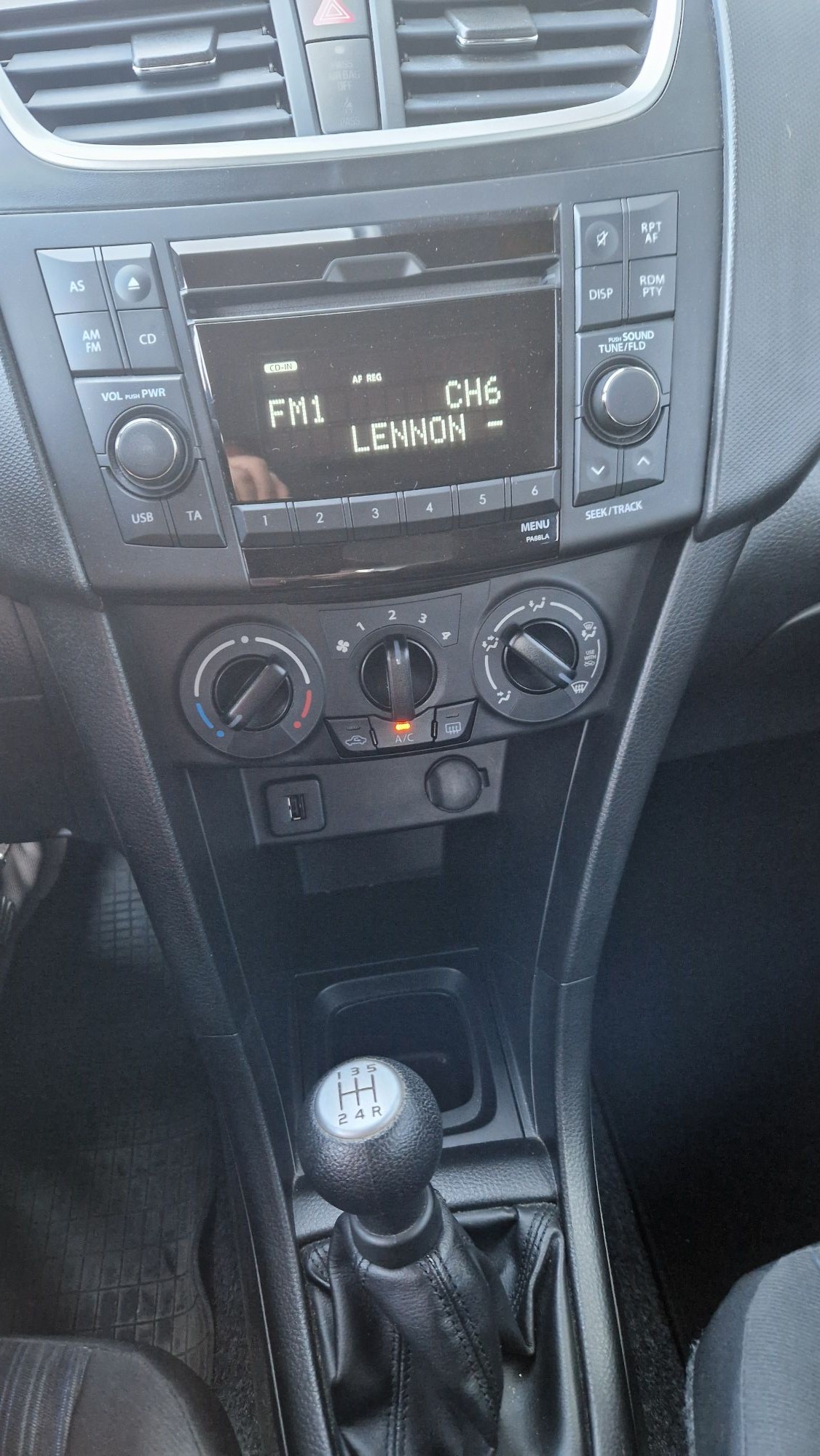 SUZUKI Swift 1.2i 16V Compact Top 4x4-image-15