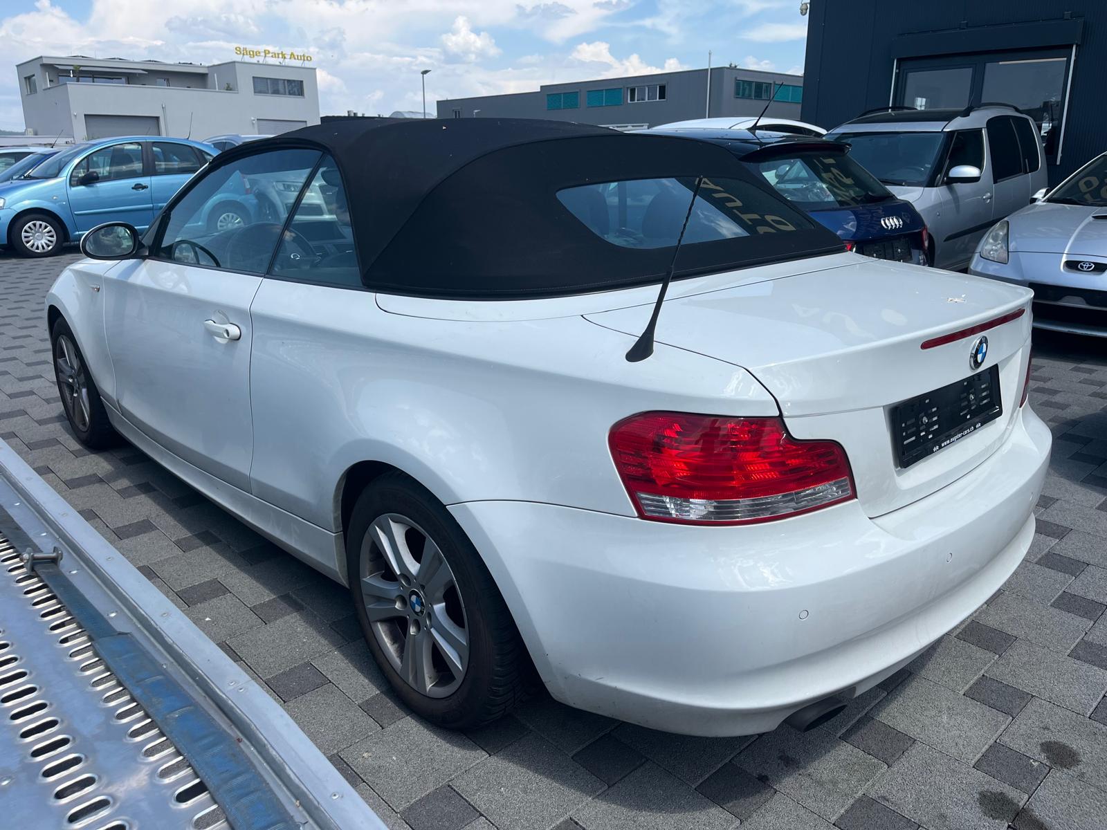 BMW 120-image-1