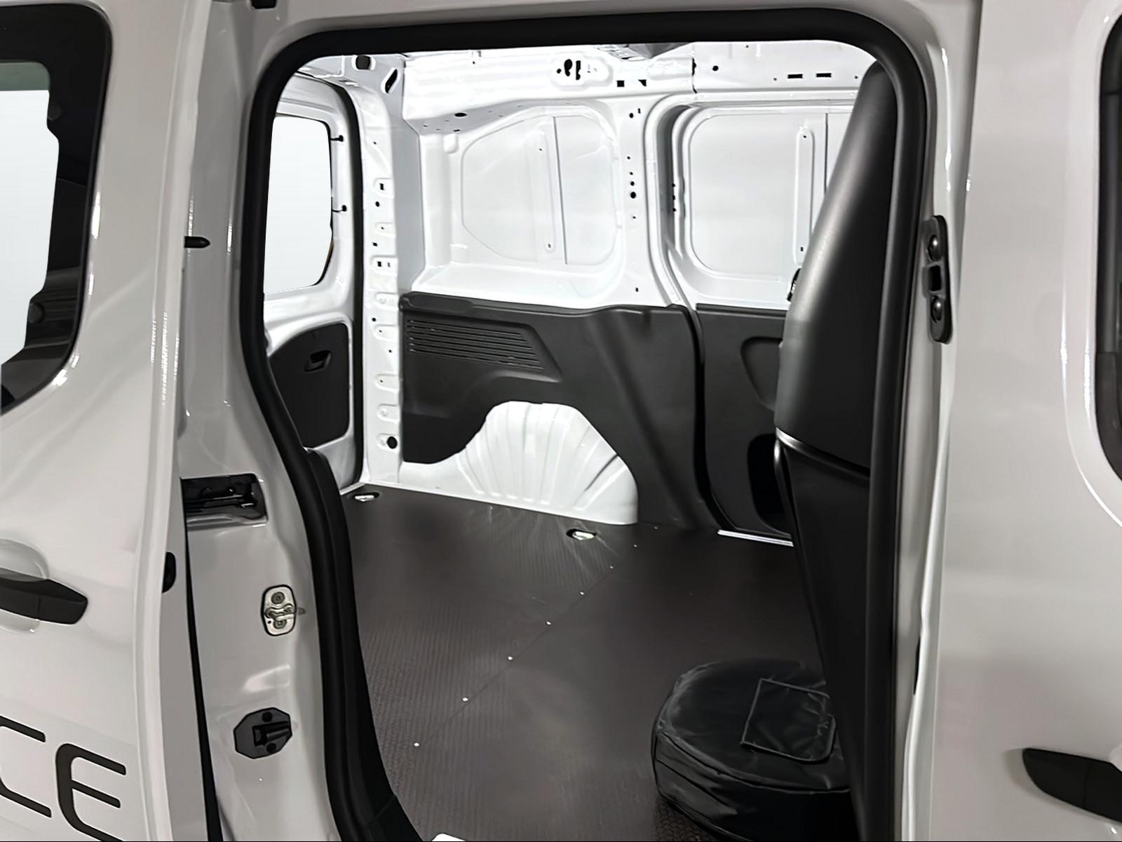 TOYOTA PROACE CITY Van L1 52KWh Advanced-image-9