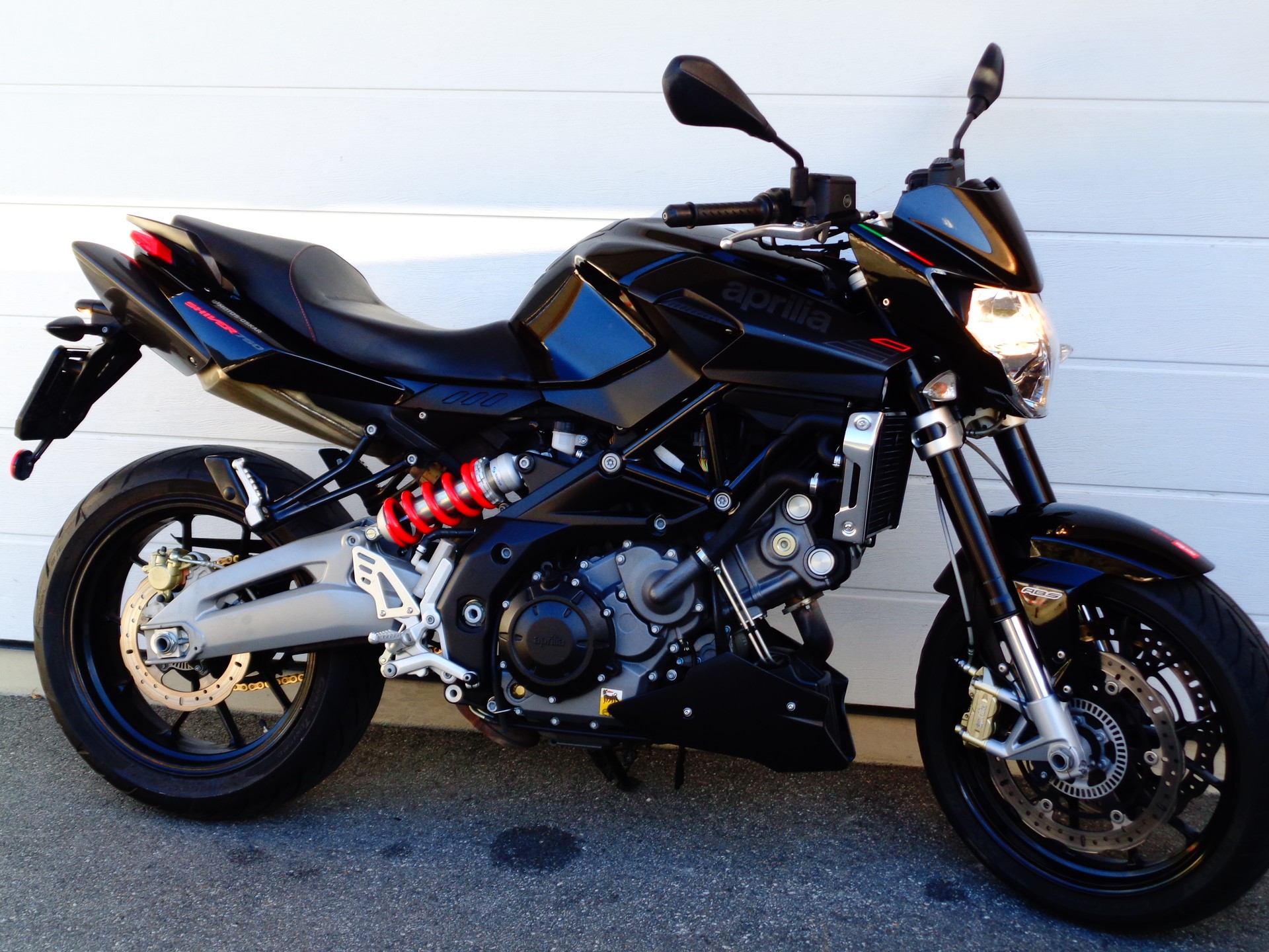 APRILIA SL 750 Shiver ABS