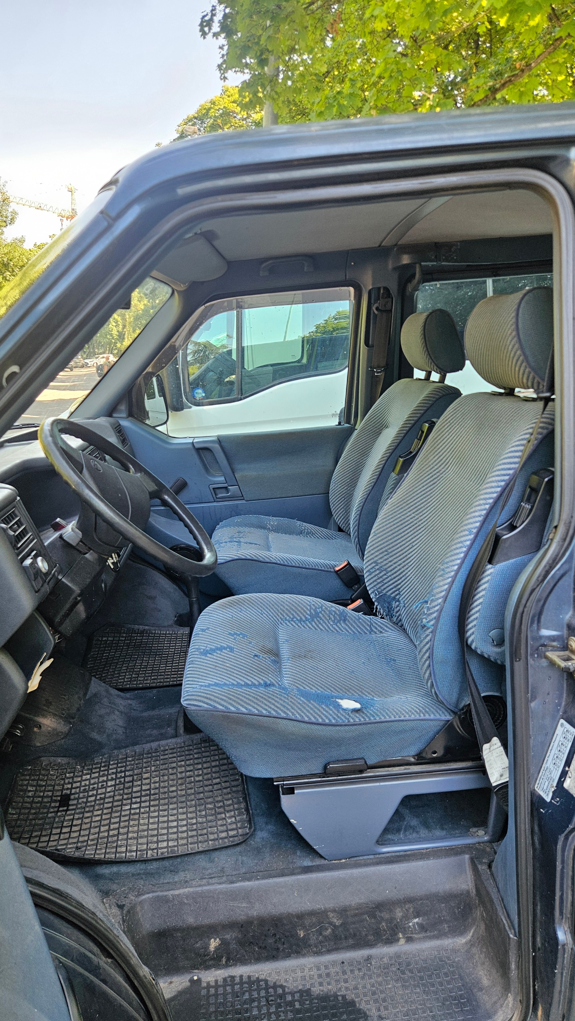 VW Caravelle-image-3
