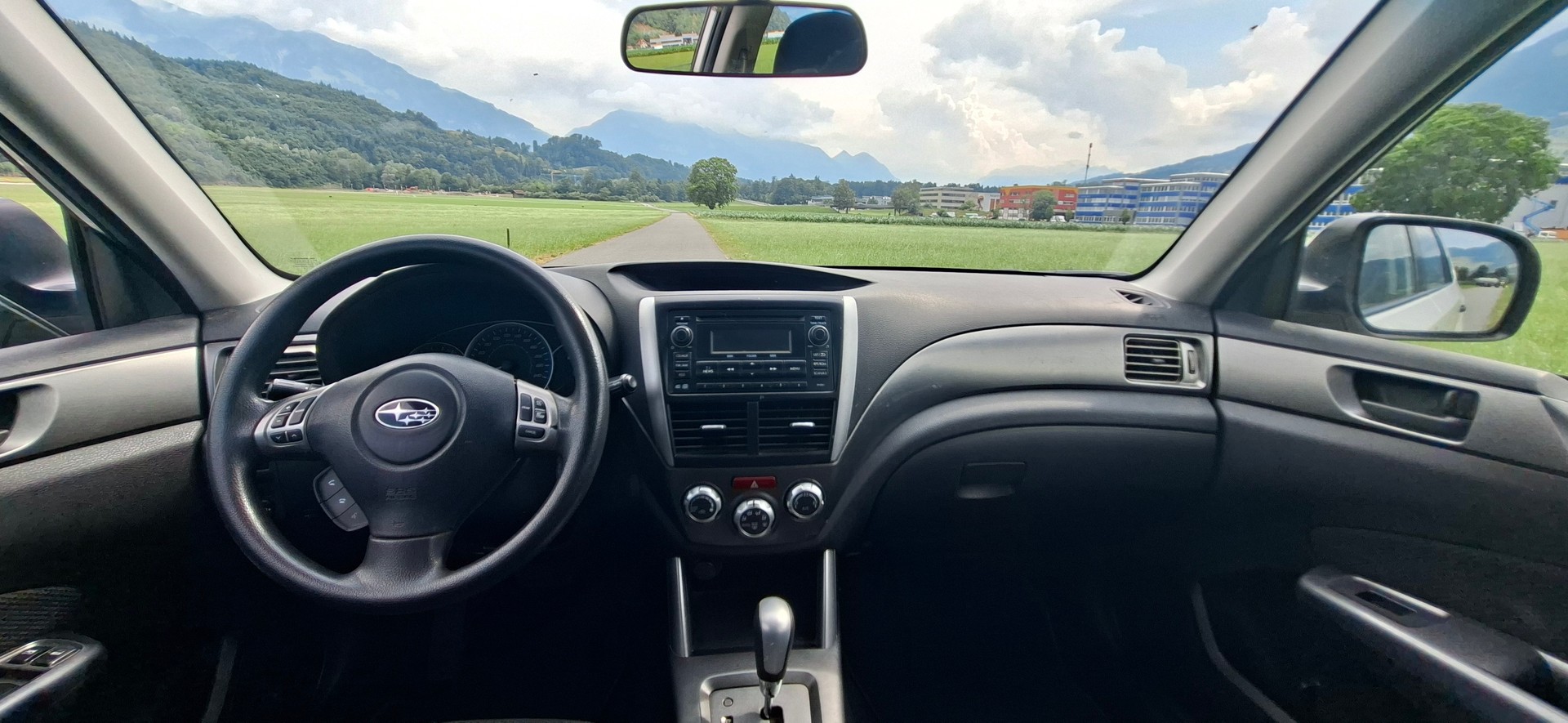 SUBARU Forester 2.0X Swiss Automatic-image-4