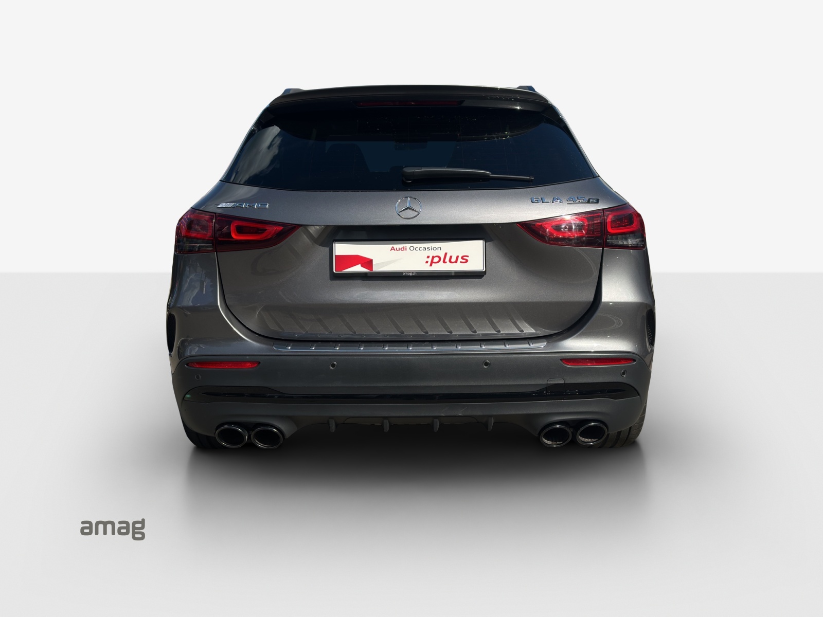 MERCEDES-BENZ GLA 45 S AMG 4Matic+ 8G-Speedshift DCT-showroom-element-3