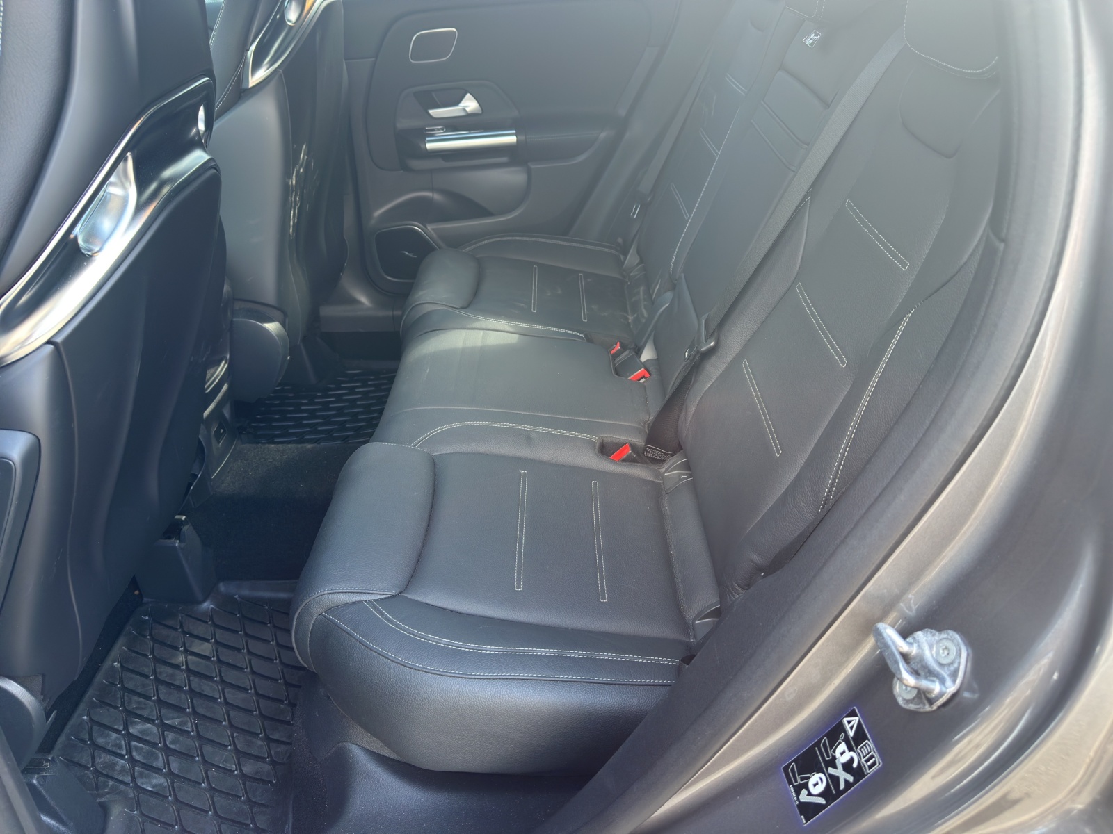 MERCEDES-BENZ GLA 45 S AMG 4Matic+ 8G-Speedshift DCT-image-11