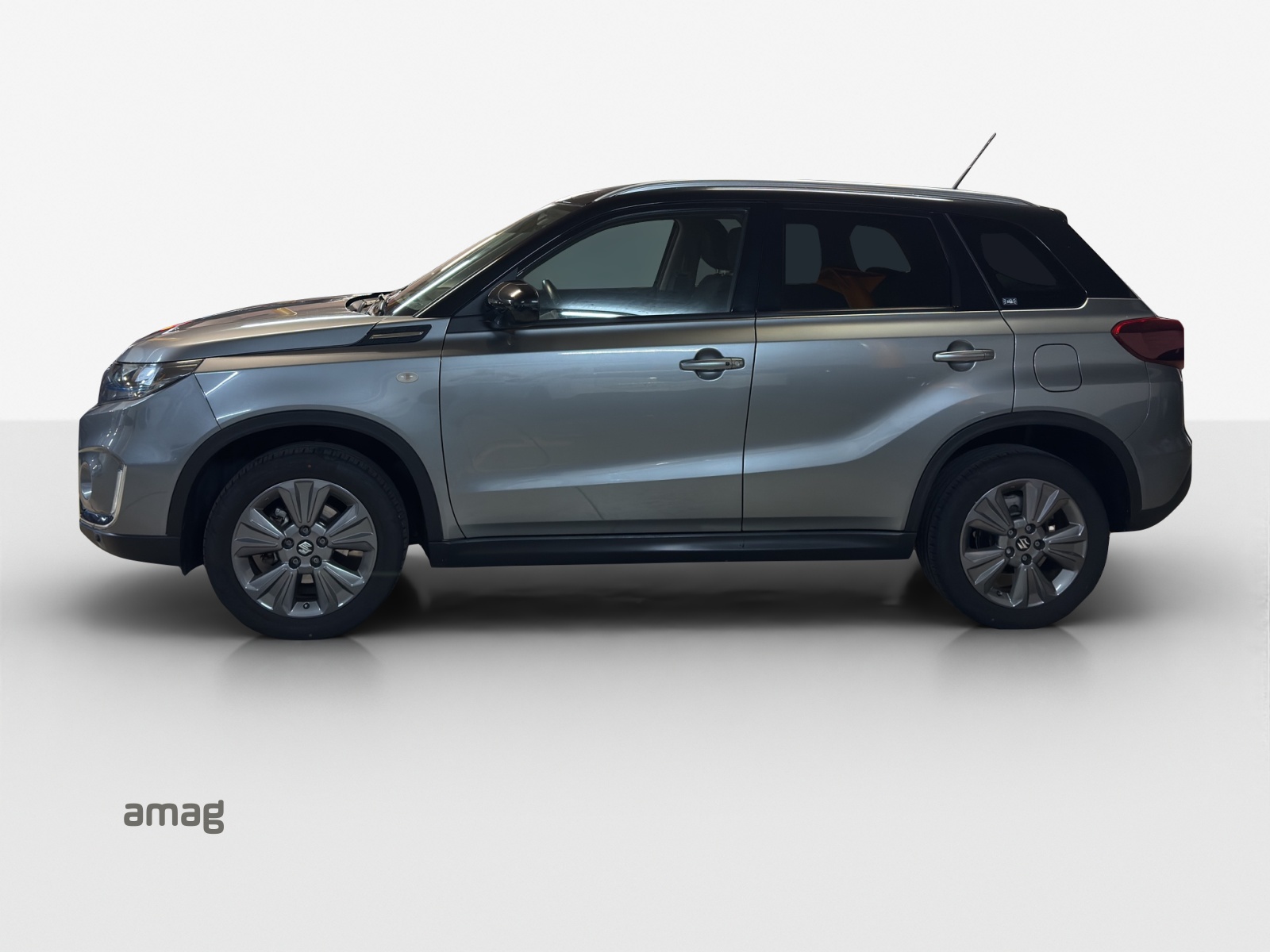 SUZUKI Vitara 1.5 Hybrid Compact + 4x4 AGS-showroom-element-1