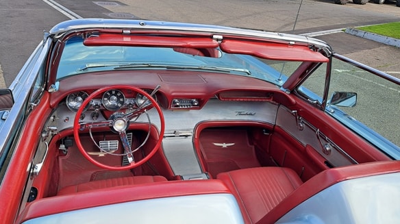 FORD Thunderbird-image-5