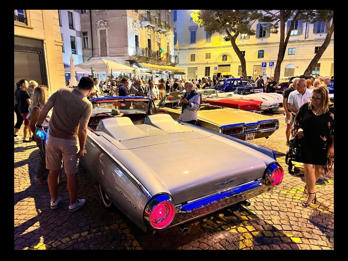 FORD Thunderbird-image-0