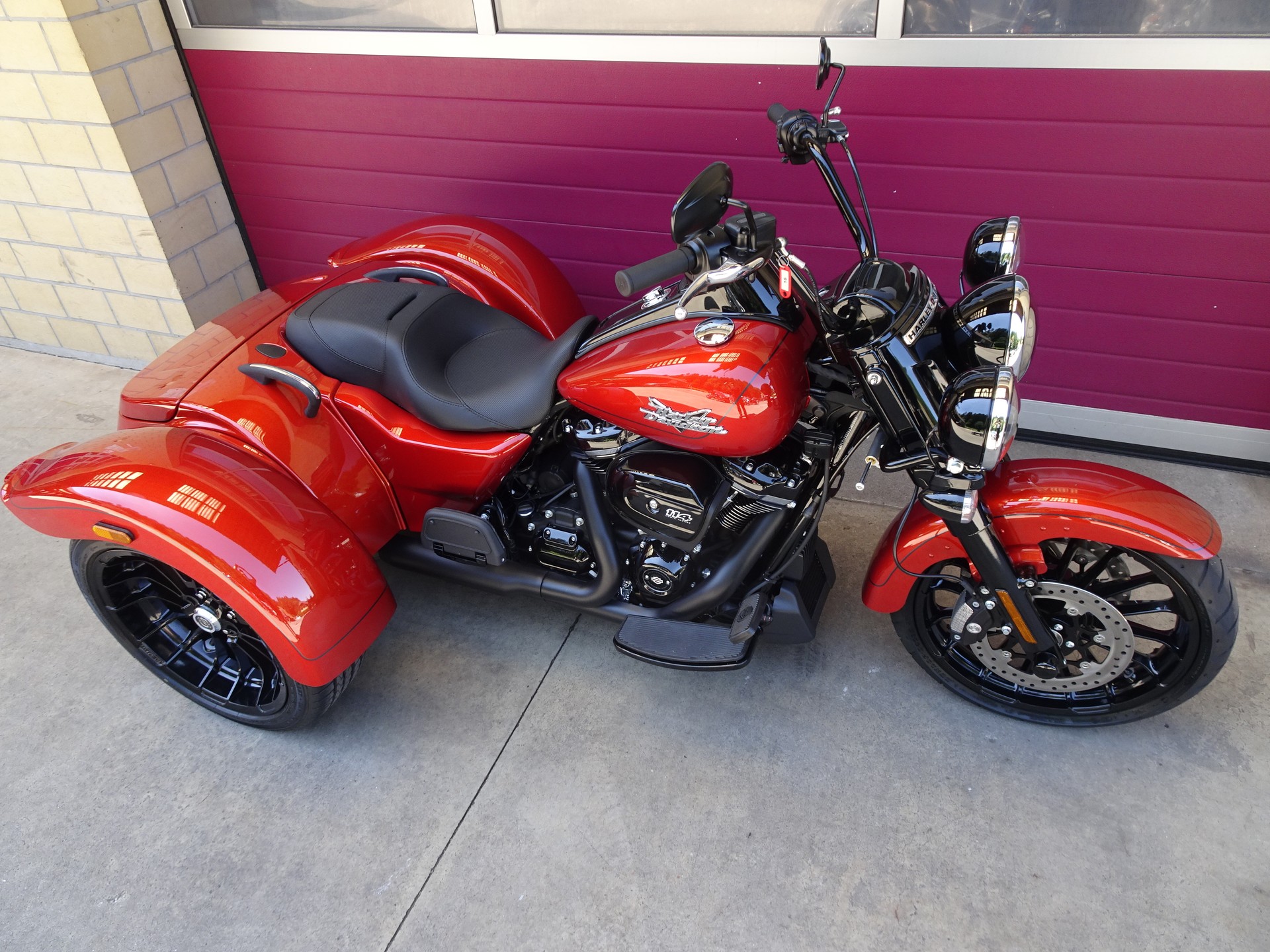 HARLEY-DAVIDSON FLRT Freewheeler-image-15