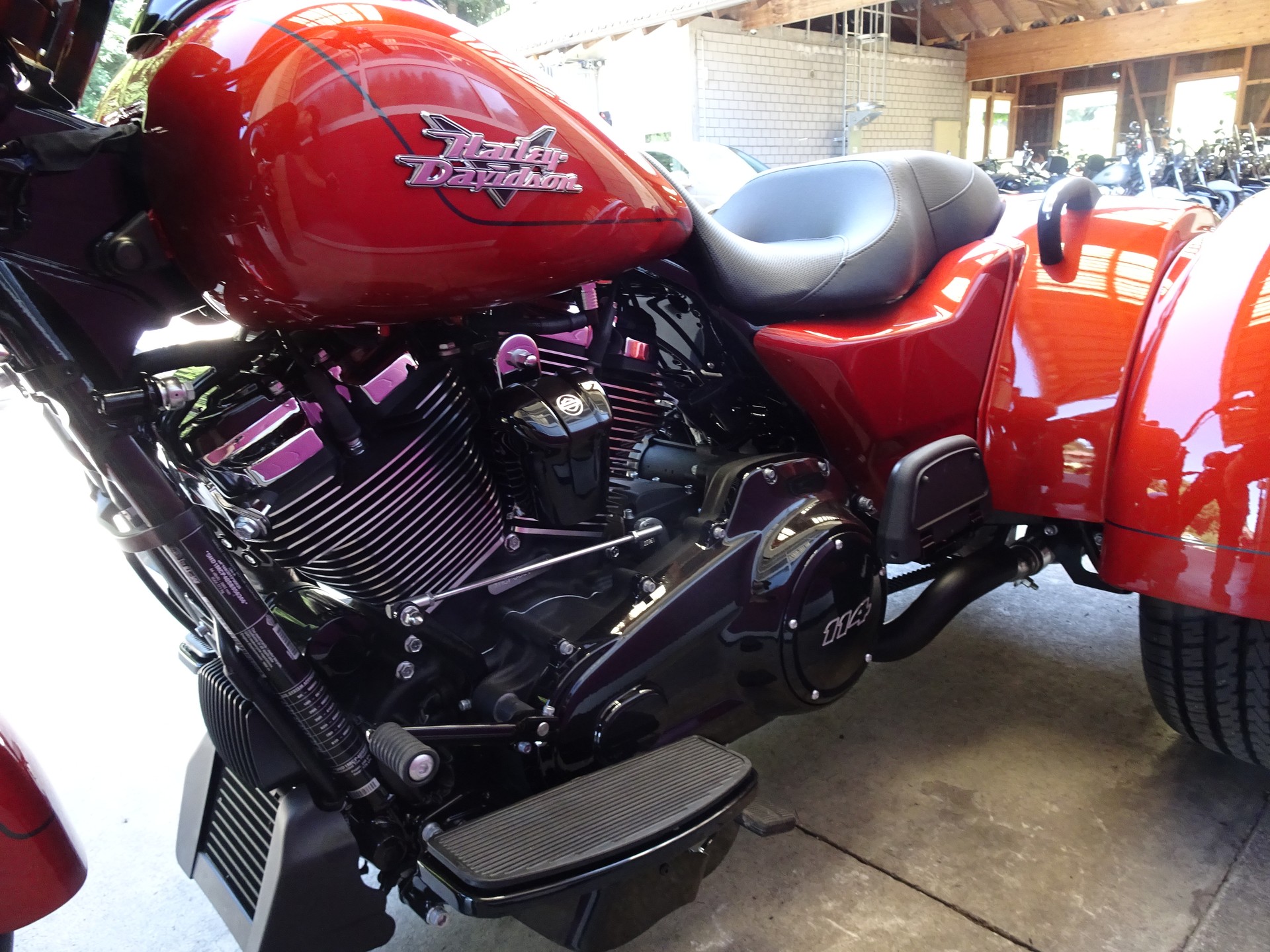 HARLEY-DAVIDSON FLRT Freewheeler-image-12
