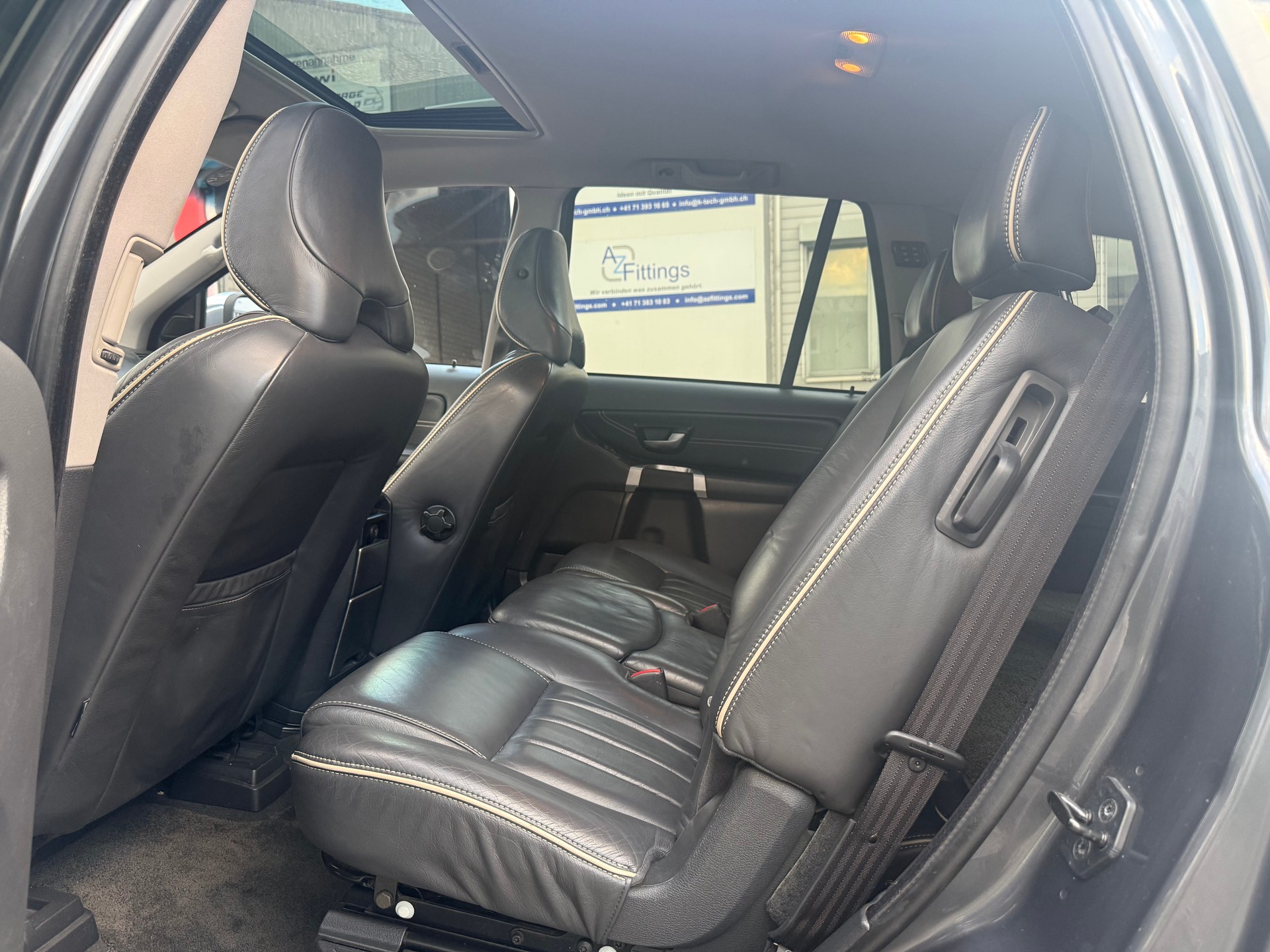 VOLVO XC90 V8 AWD Executive Geartronic-image-8