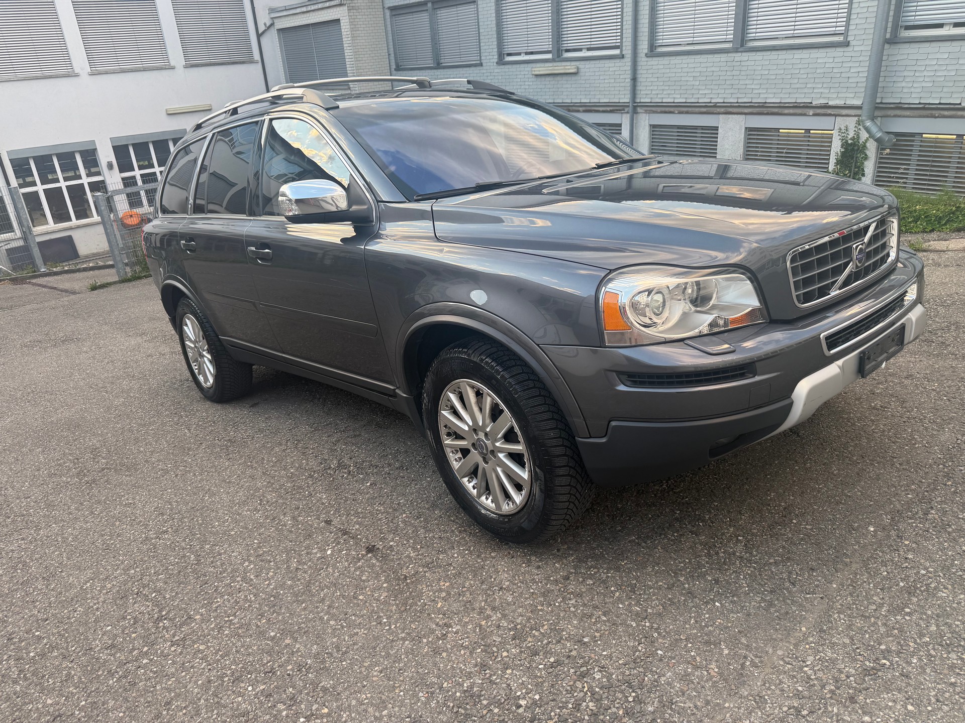 VOLVO XC90 V8 AWD Executive Geartronic-image-1