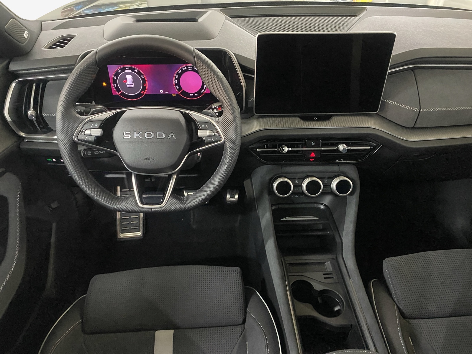 SKODA Kodiaq 2.0 TSI Sportline 4x4-image-8