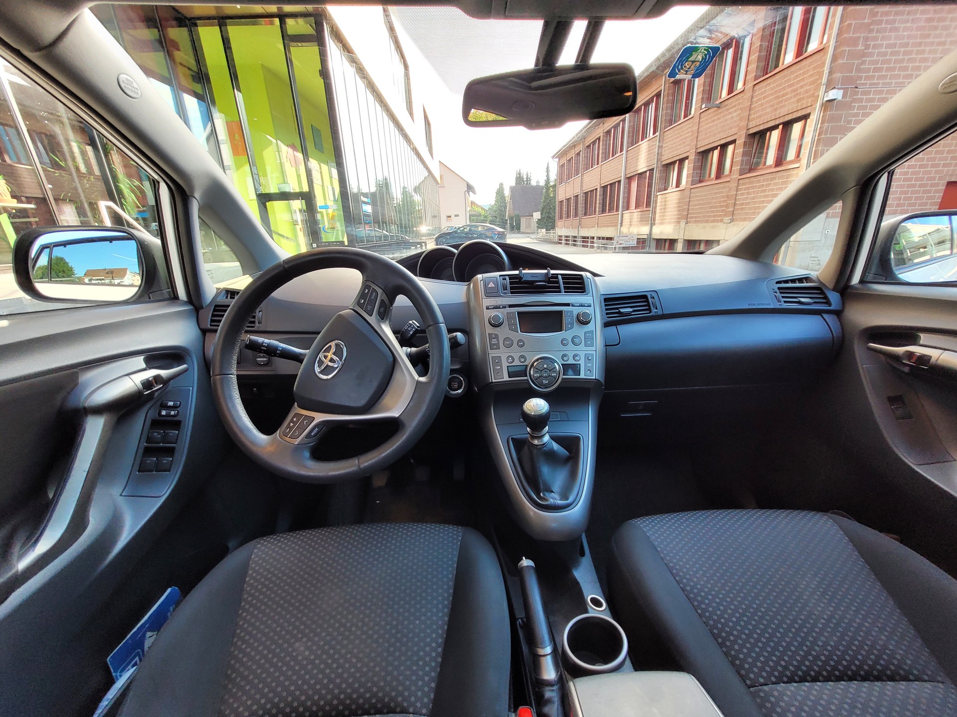 TOYOTA 2.2 D-CAT Sol 7P-image-4