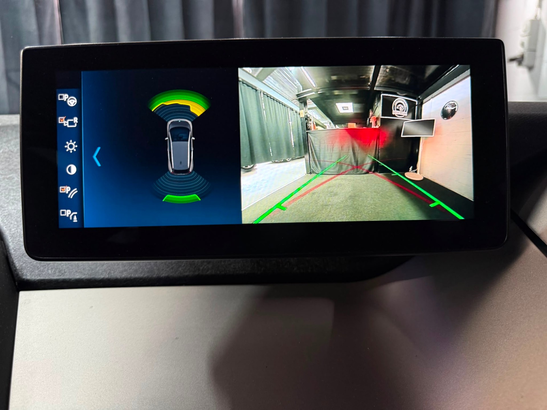 BMW i3 (120Ah)-image-11