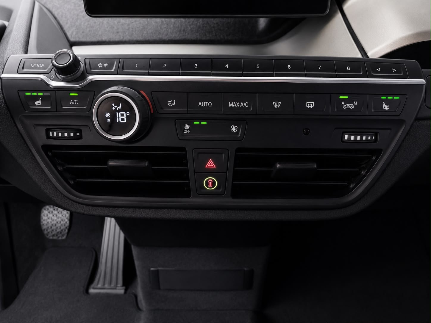 BMW i3 (120Ah)-image-13