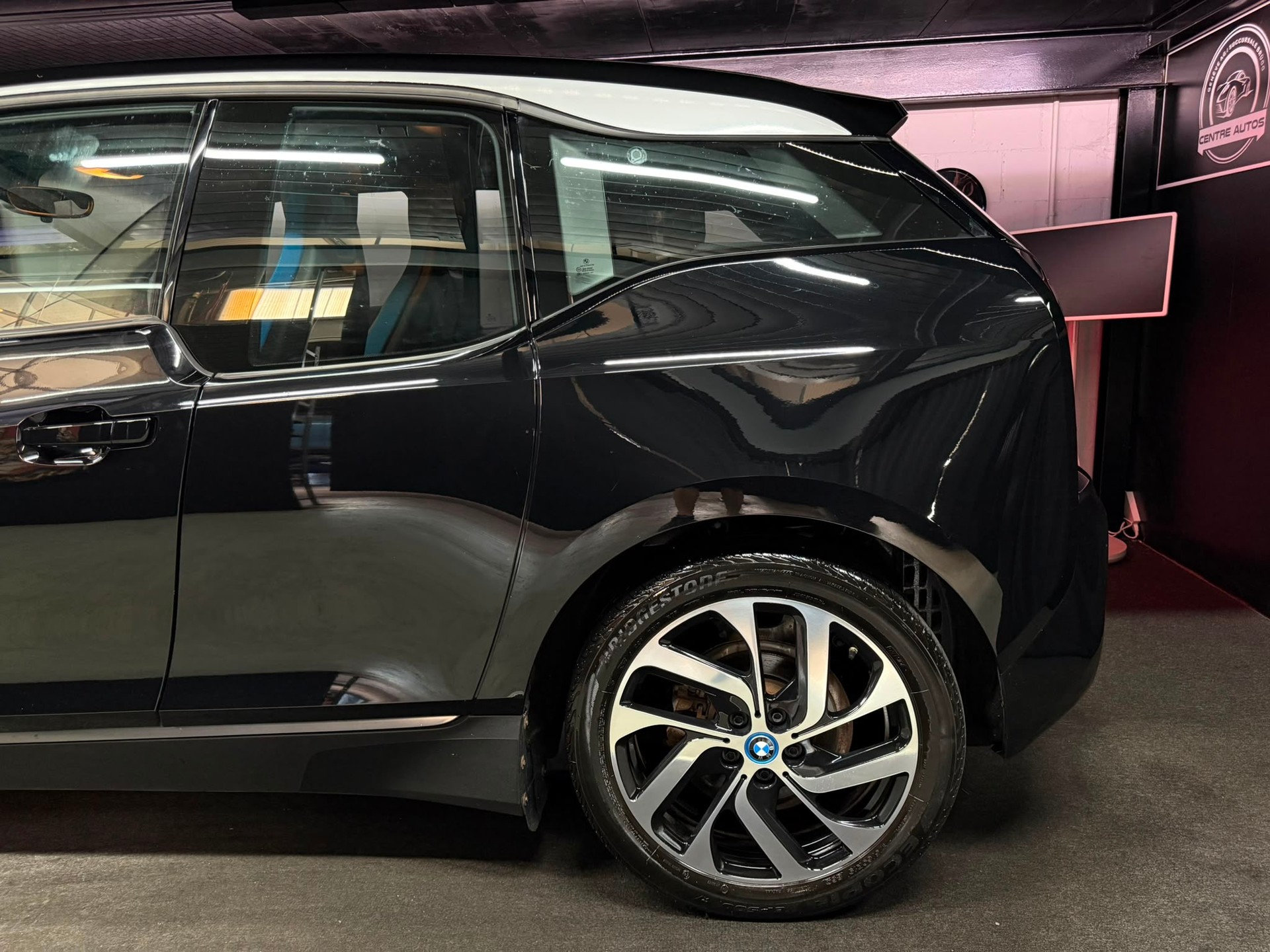 BMW i3 (120Ah)-image-5