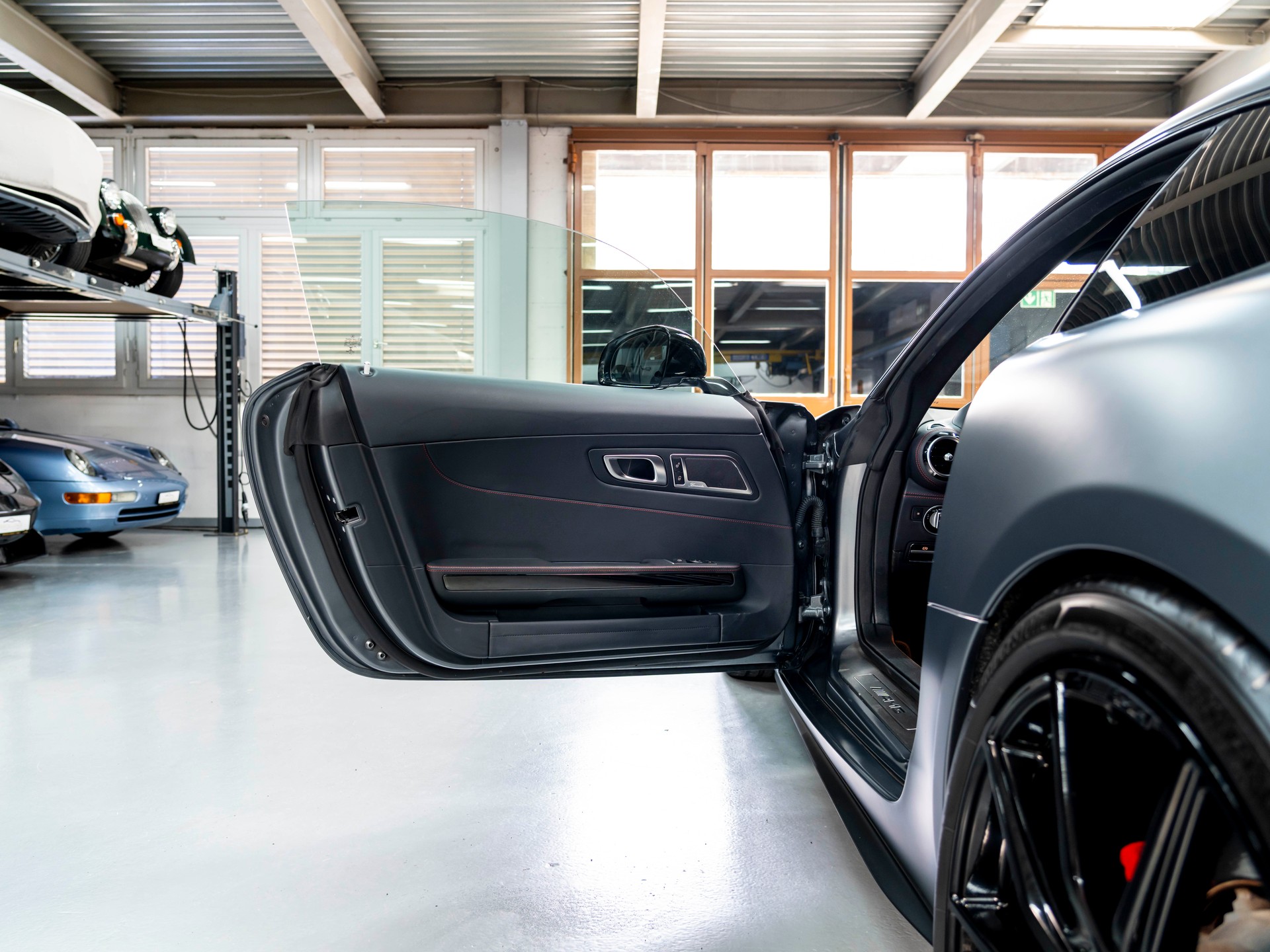 MERCEDES-BENZ AMG GT S Edition 1 Speedshift DCT-image-24