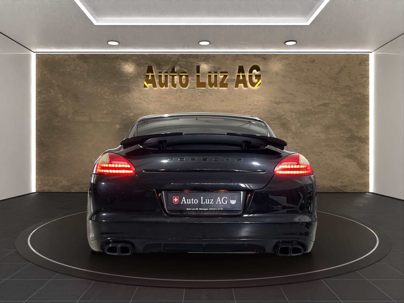 PORSCHE Panamera GTS 4.8 PDK-image-2