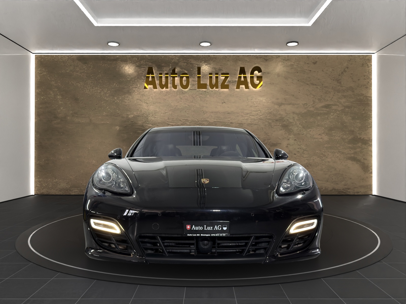 PORSCHE Panamera GTS 4.8 PDK-image-1