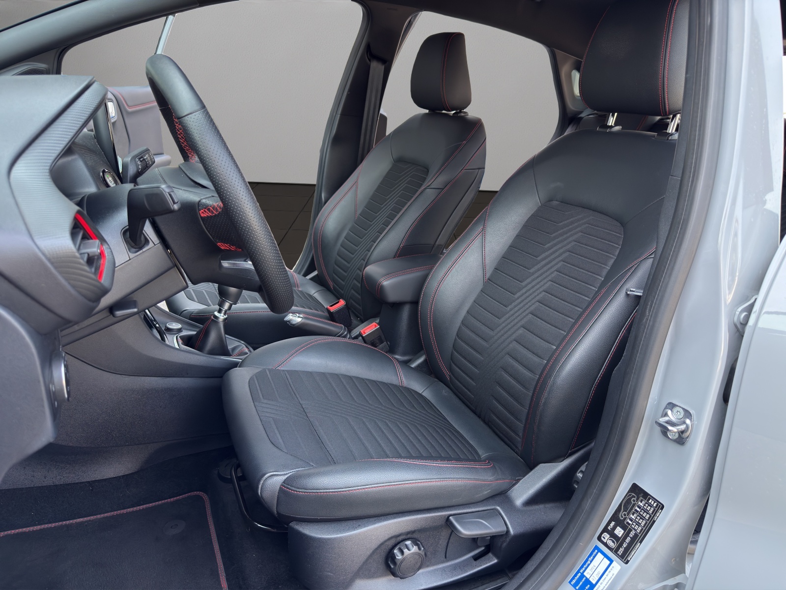 FORD Puma 1.0 MHEV ST-Line-image-8