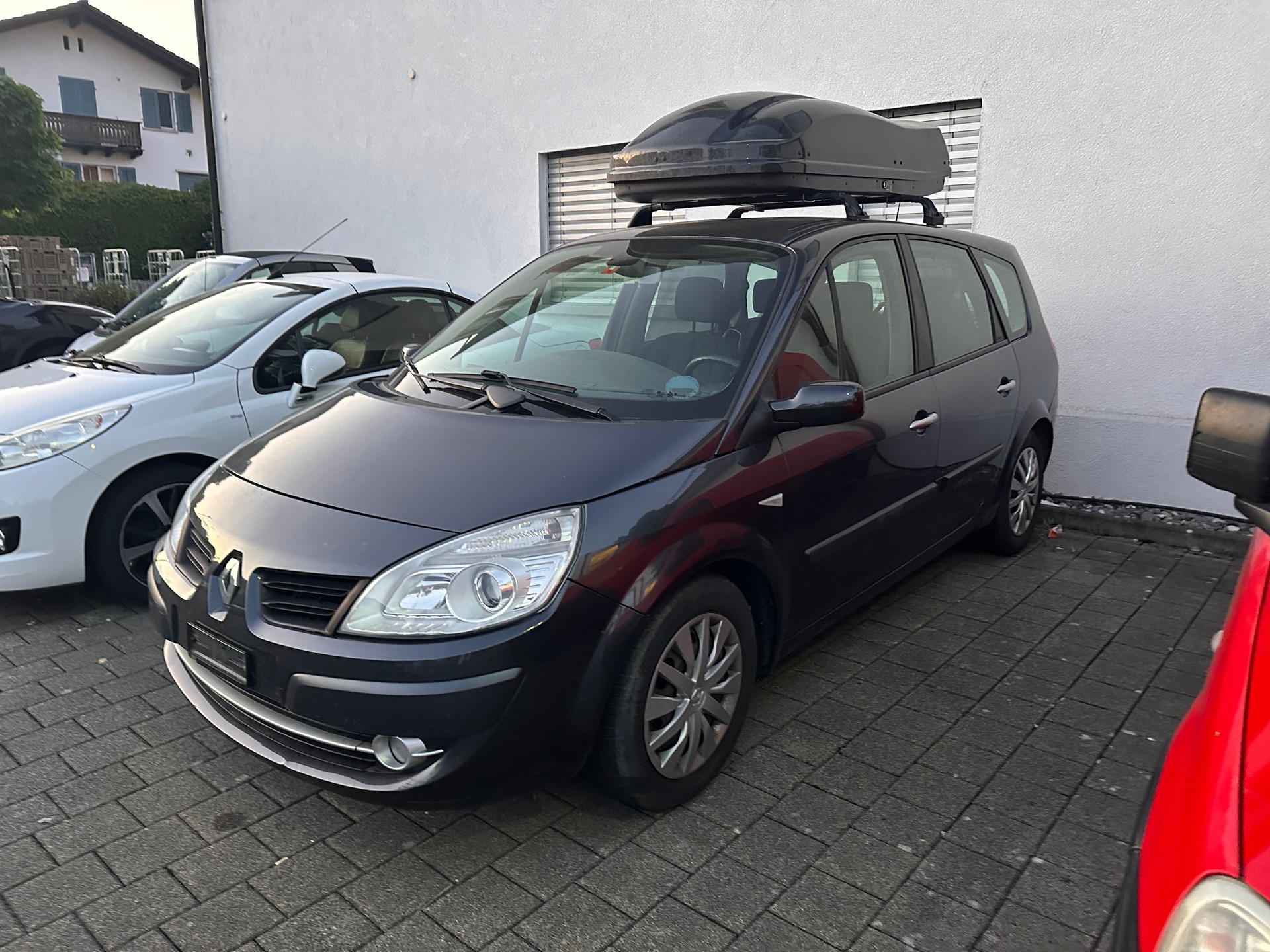 RENAULT Grand Scénic 2.0 16V Fairway Automatic-image-6