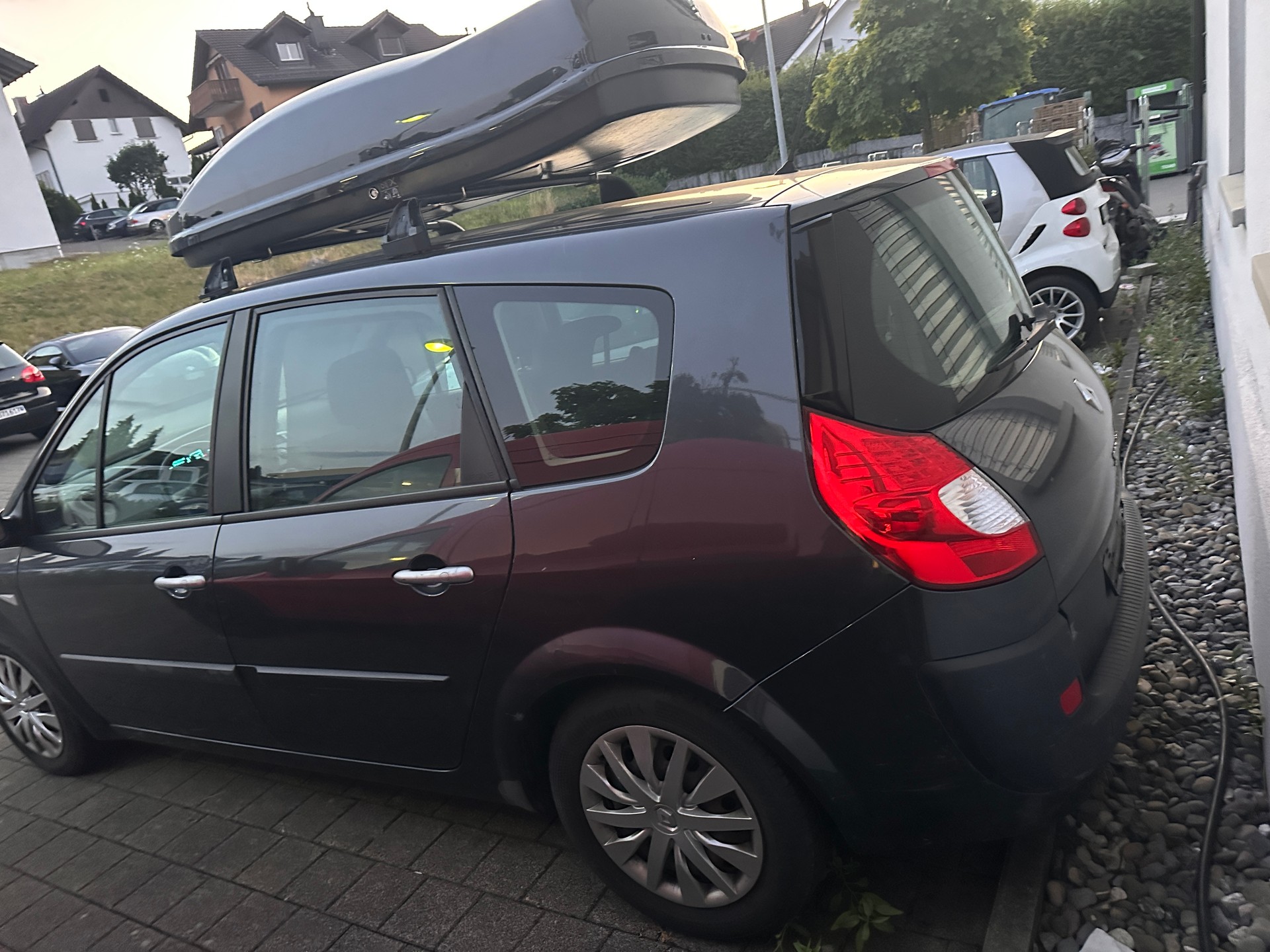 RENAULT Grand Scénic 2.0 16V Fairway Automatic-image-5