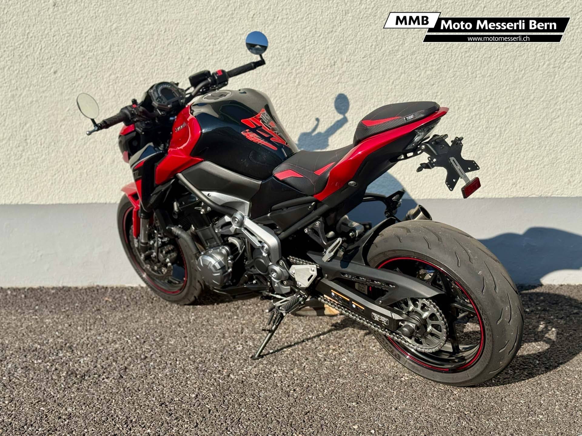 KAWASAKI Z 900-image-3