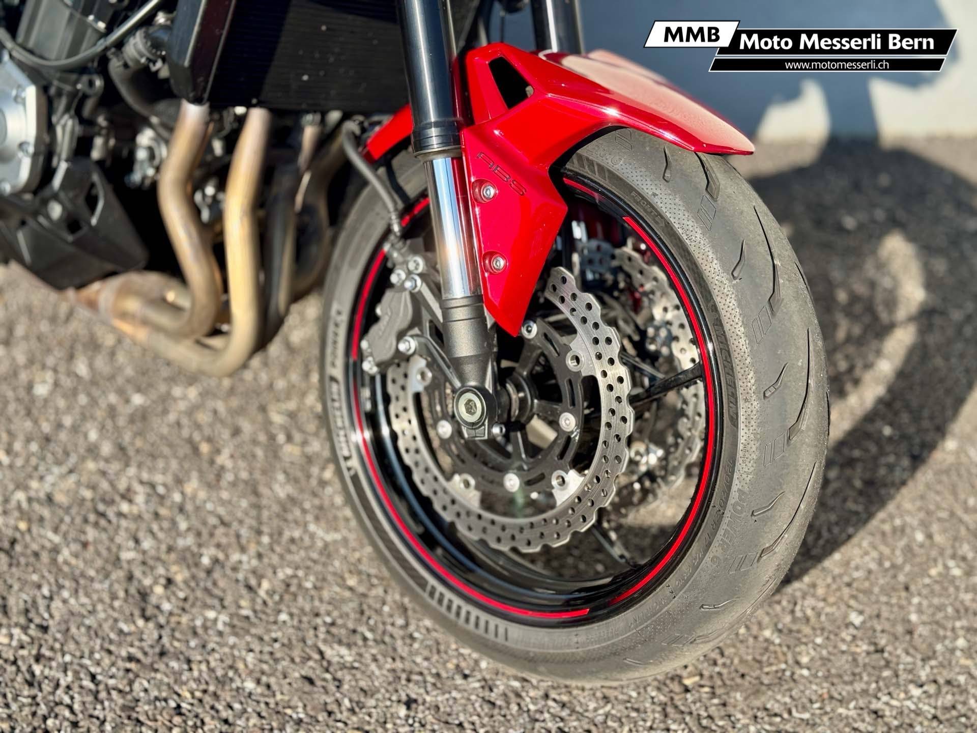 KAWASAKI Z 900-image-8