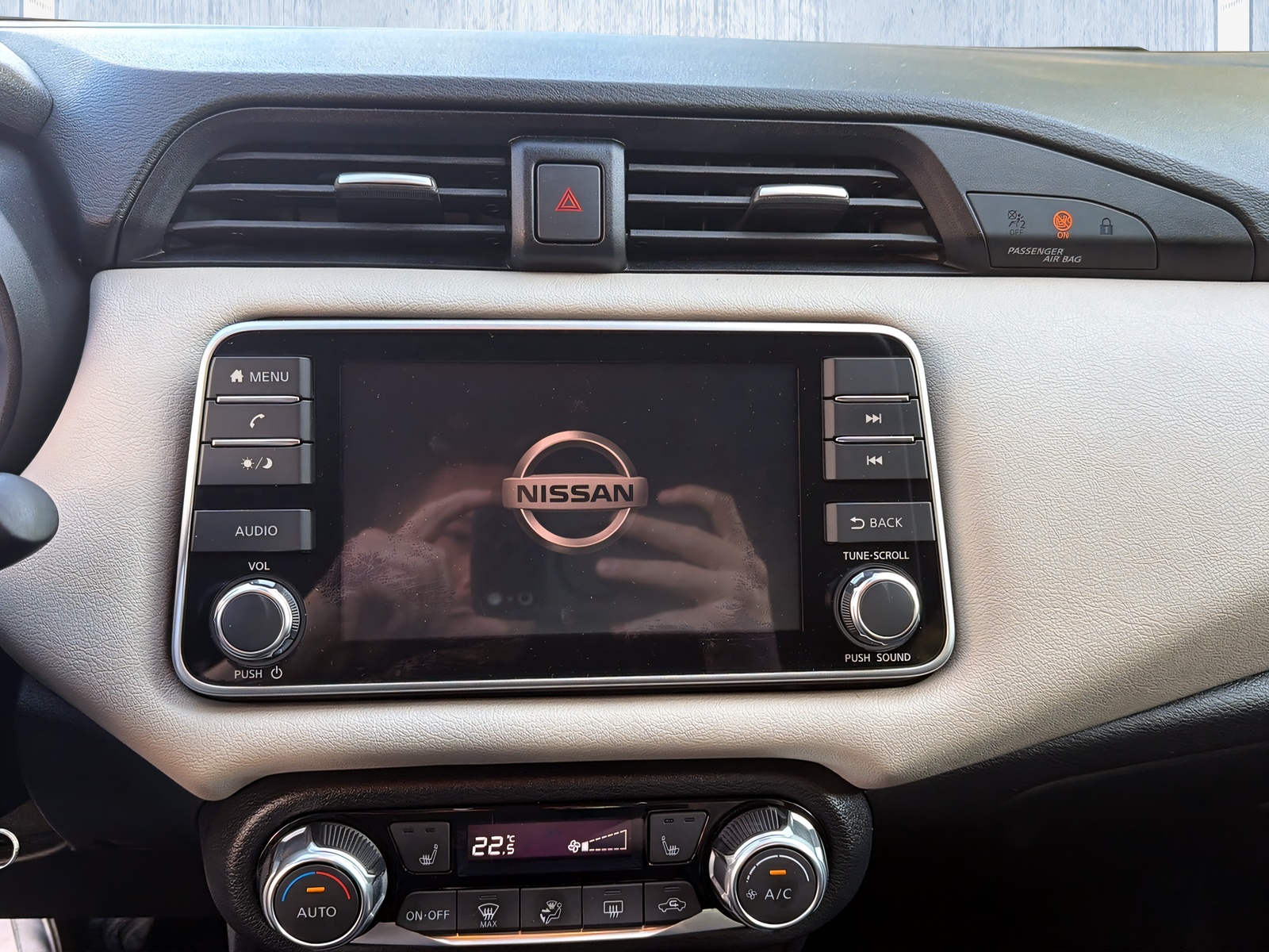 NISSAN Micra IG-T n-design Xtronic-image-15
